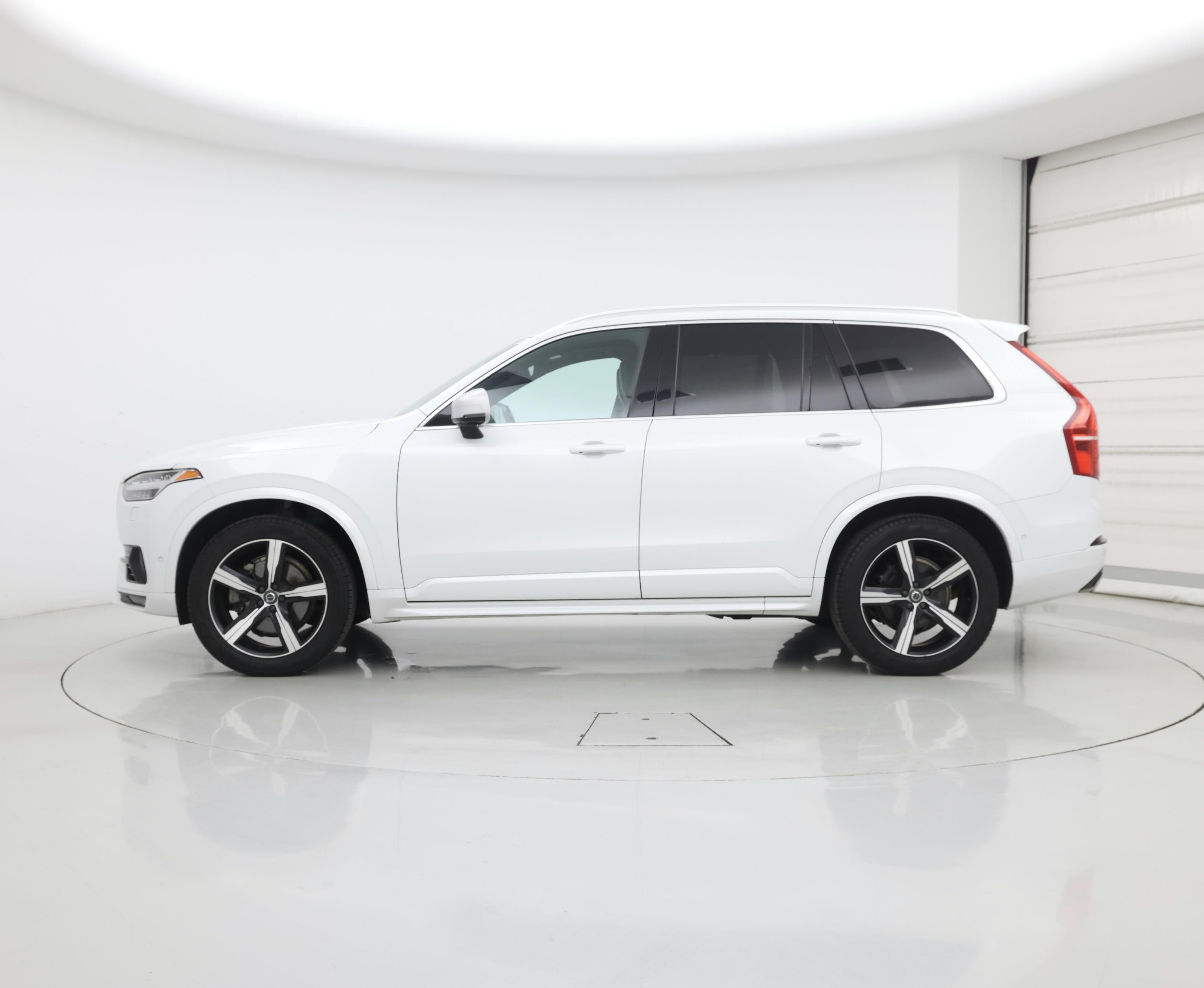 Thumbnail: 2019 Volvo XC90 - 3