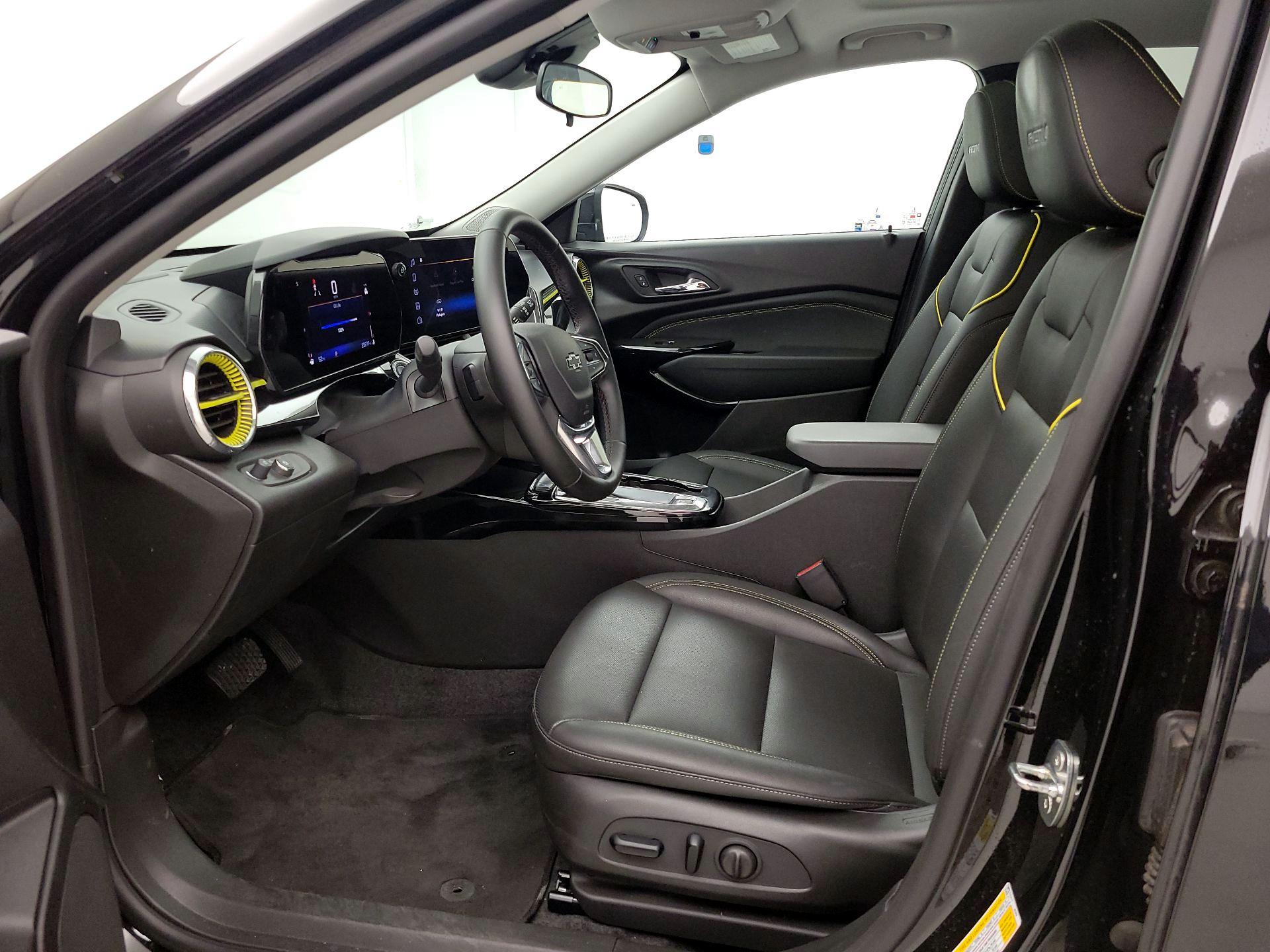 Thumbnail: 2024 Chevrolet Trax - 11