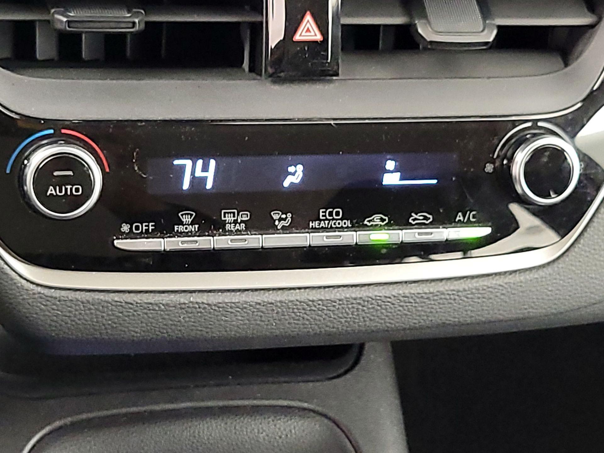 Thumbnail: 2021 Toyota Corolla - 16
