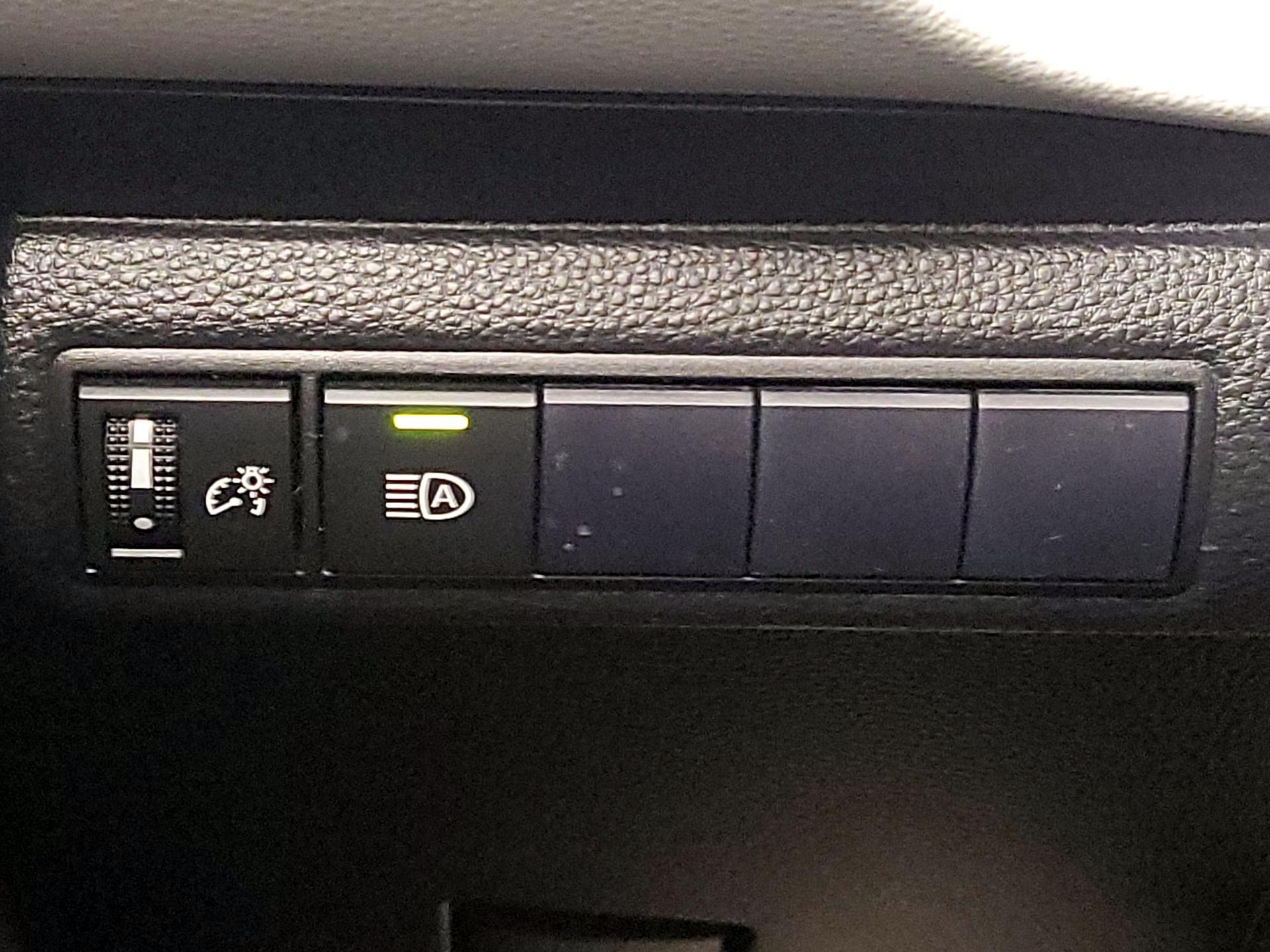 Thumbnail: 2021 Toyota Corolla - 13