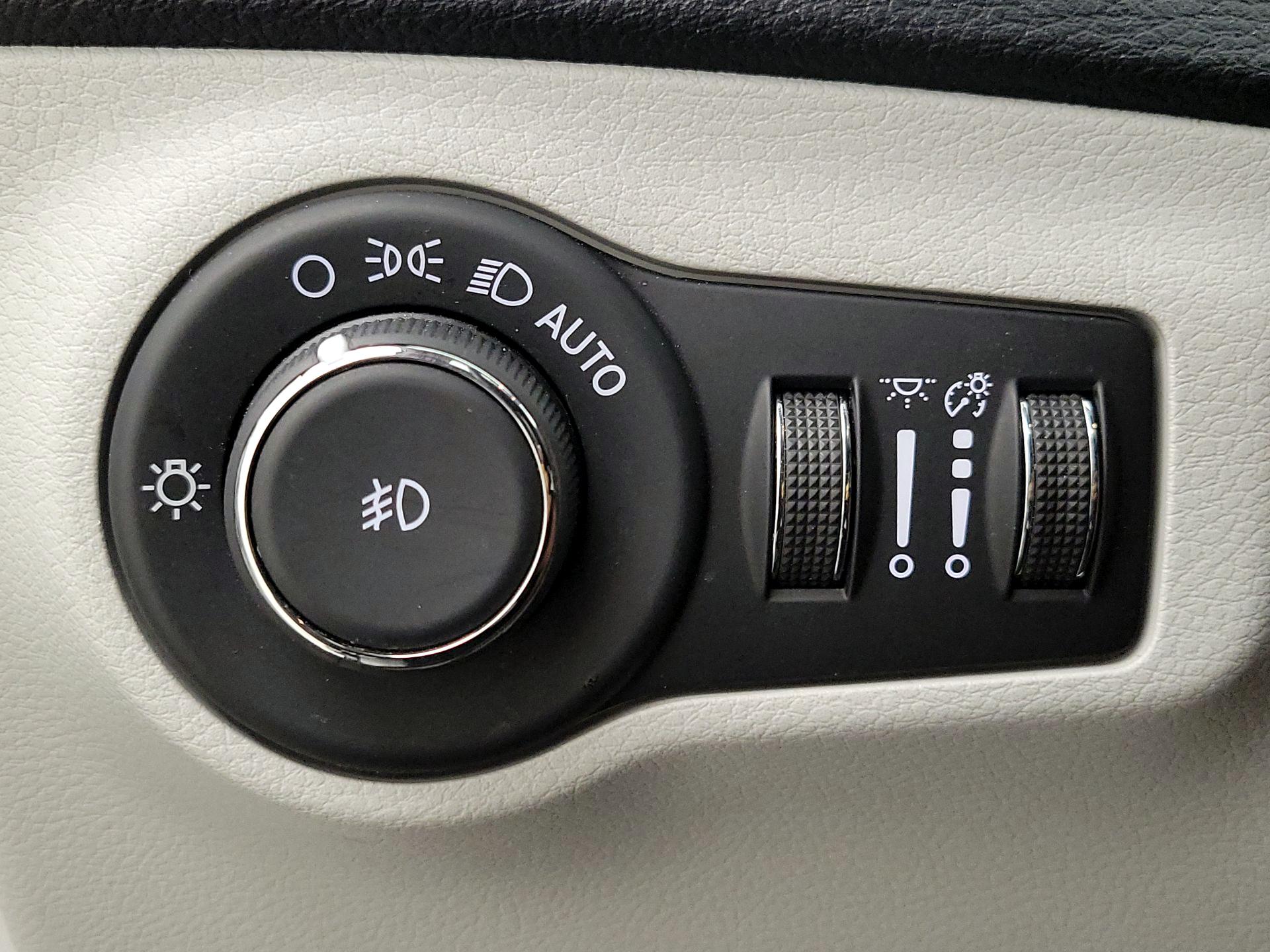 Thumbnail: 2019 Jeep Compass - 13