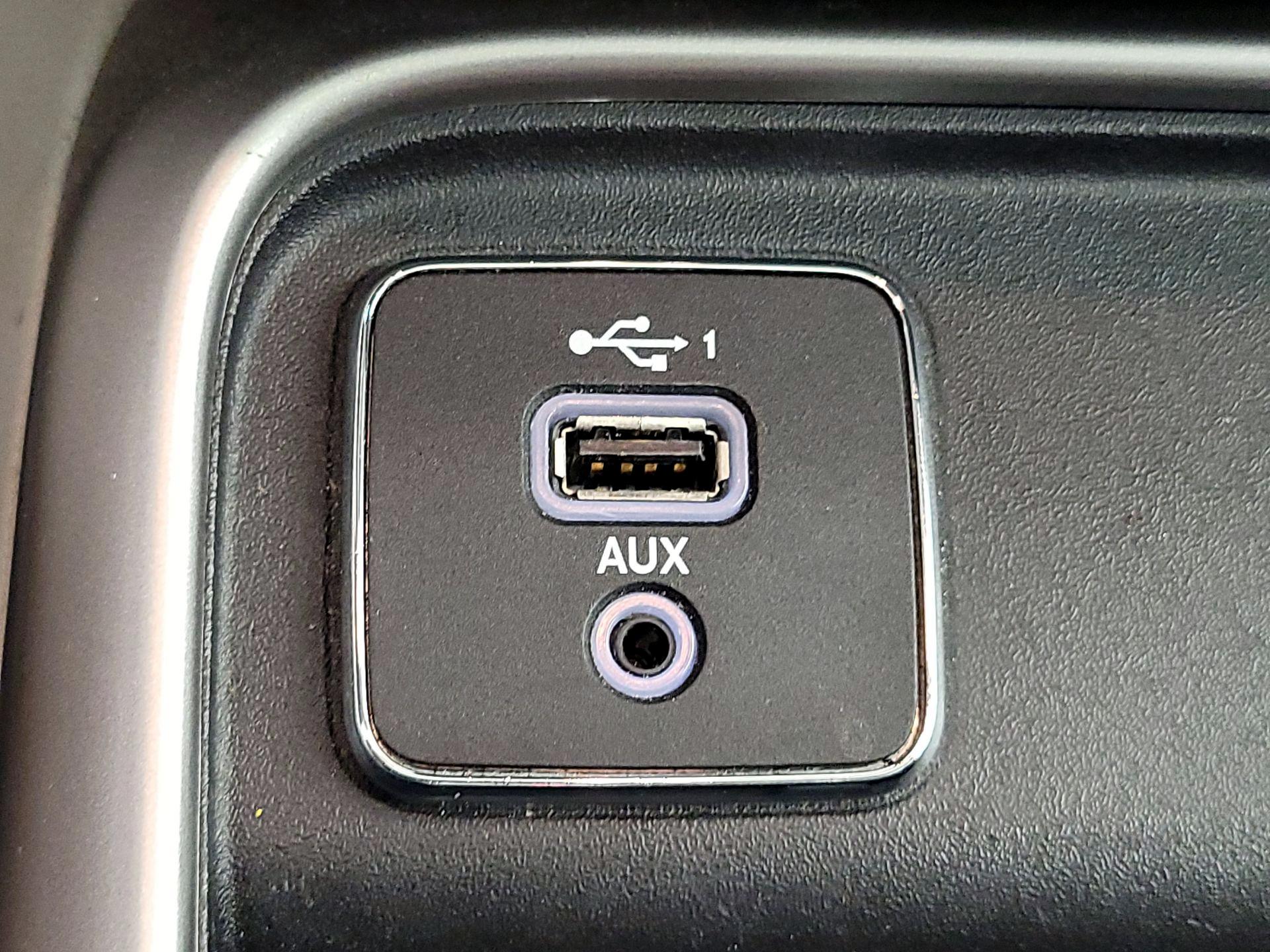 Thumbnail: 2019 Jeep Compass - 18