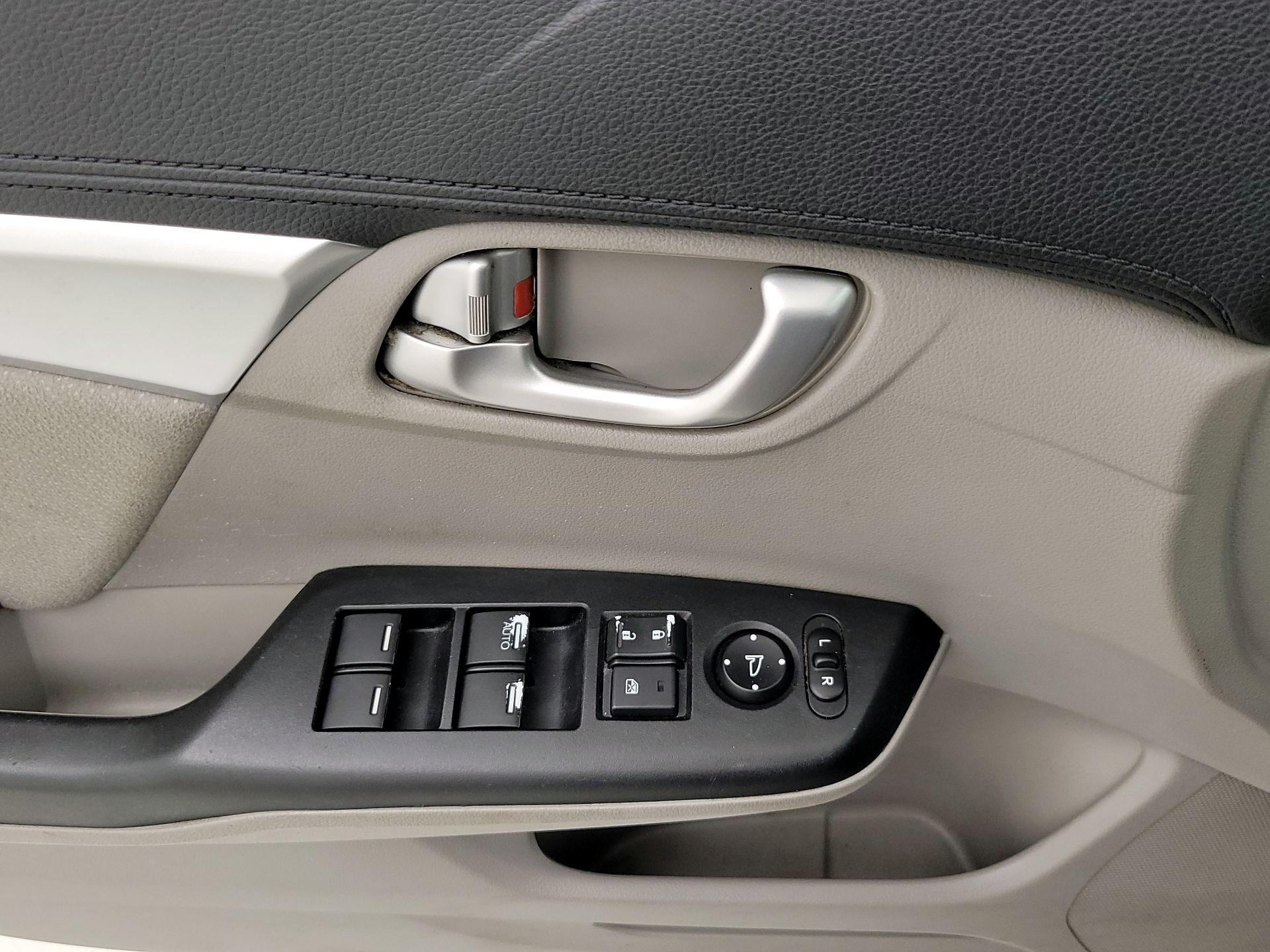 Thumbnail: 2013 Honda Civic - 12