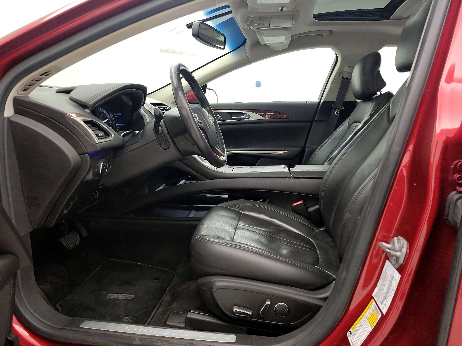 Thumbnail: 2014 Lincoln MKZ - 11