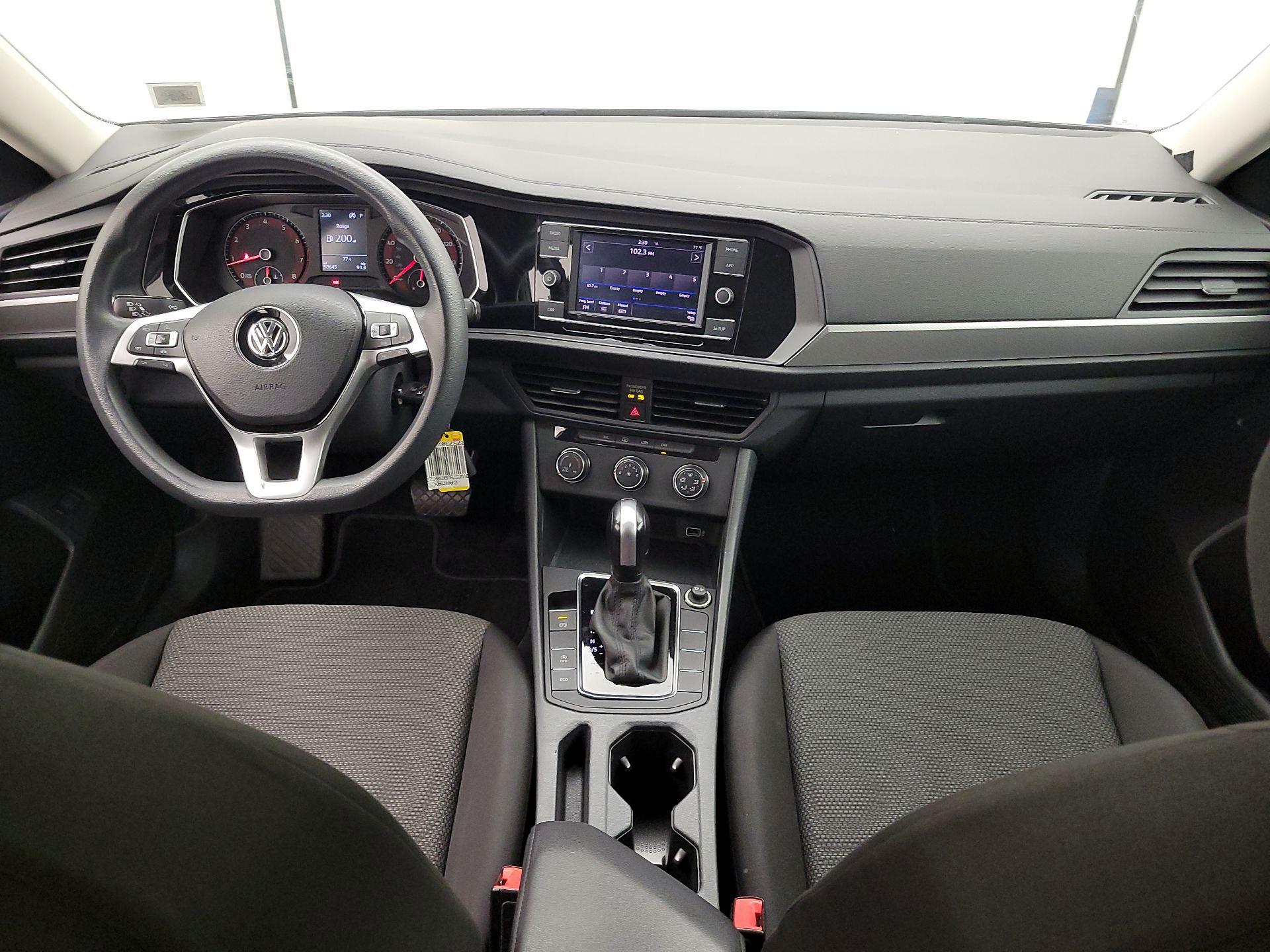 Thumbnail: 2019 Volkswagen Jetta - 9