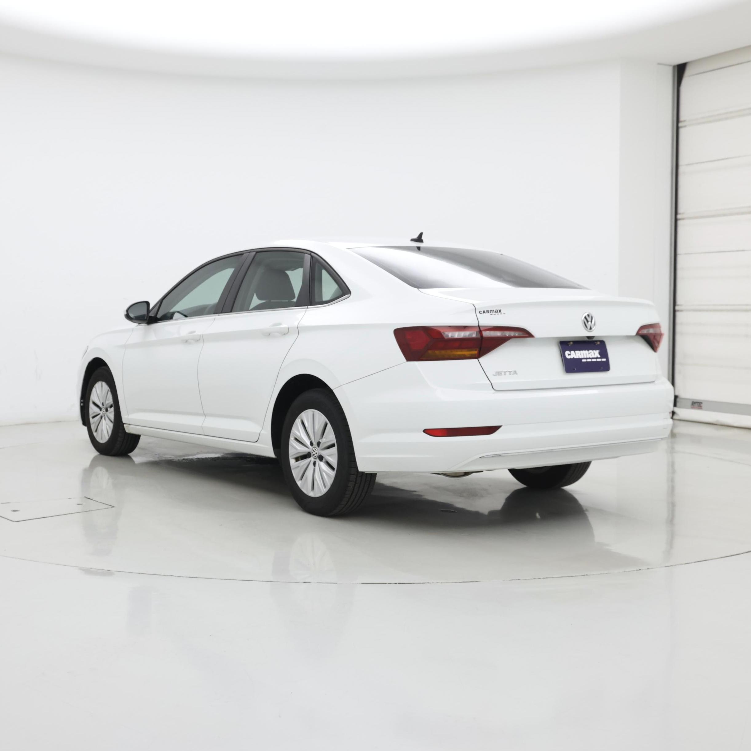 Thumbnail: 2019 Volkswagen Jetta - 2
