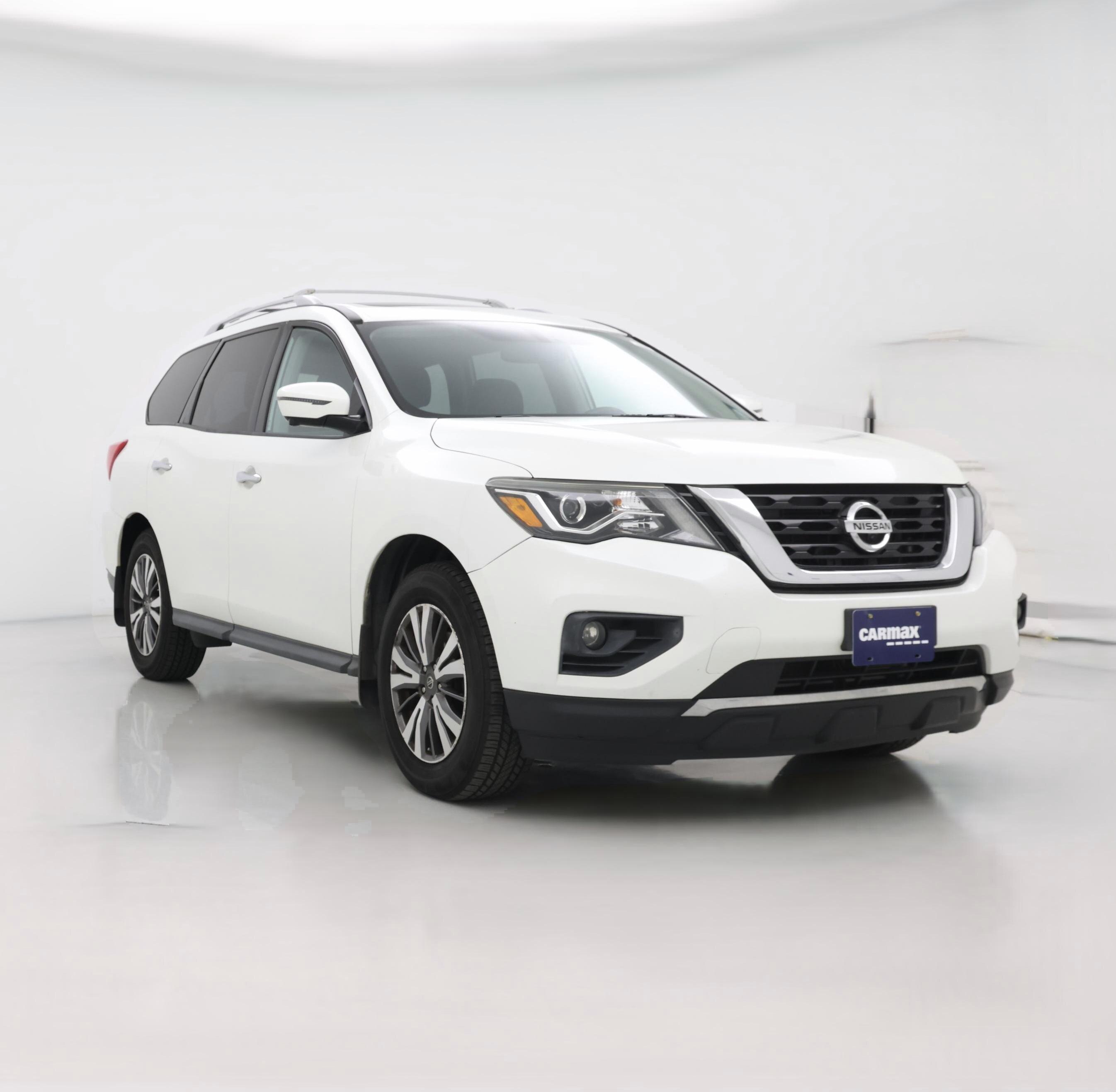 Thumbnail: 2017 Nissan Pathfinder - 1