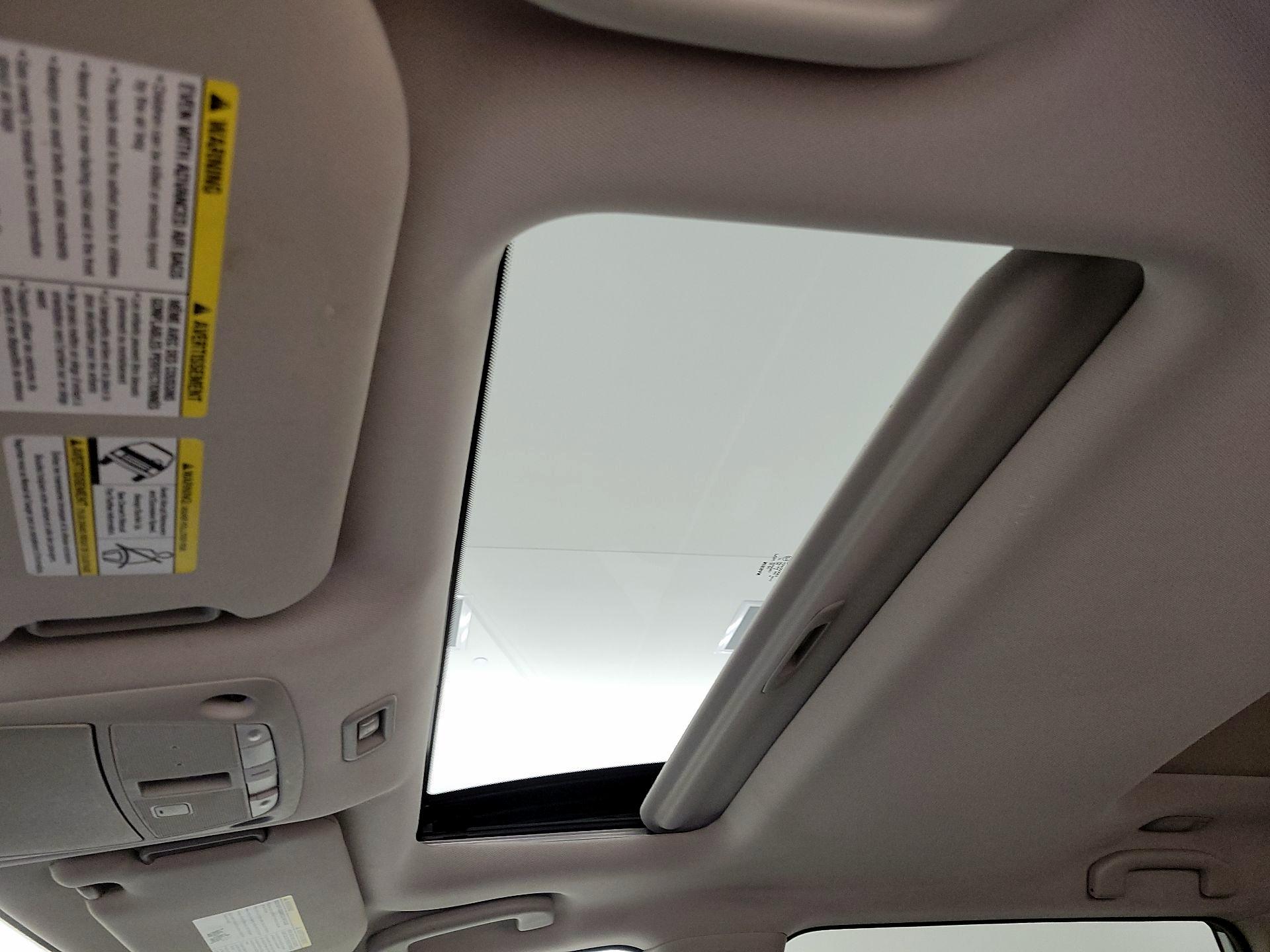 Thumbnail: 2017 Nissan Pathfinder - 20
