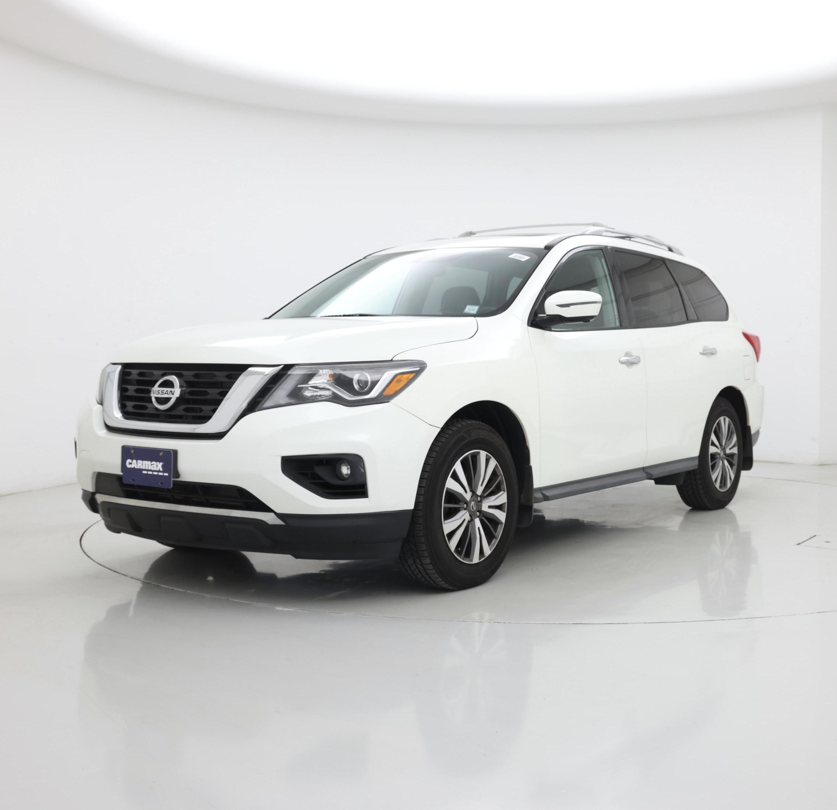 Thumbnail: 2017 Nissan Pathfinder - 4
