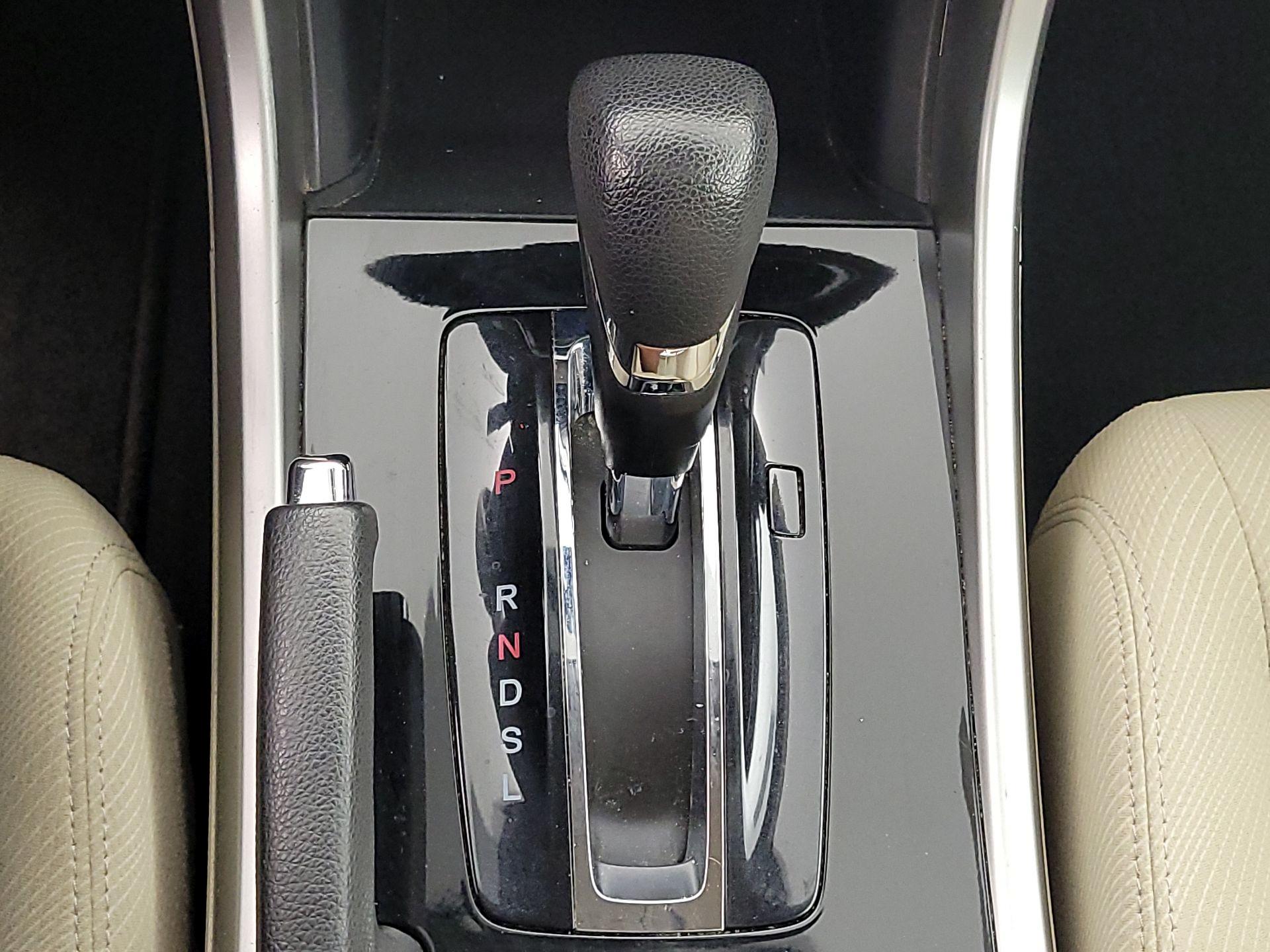Thumbnail: 2017 Honda Accord - 17