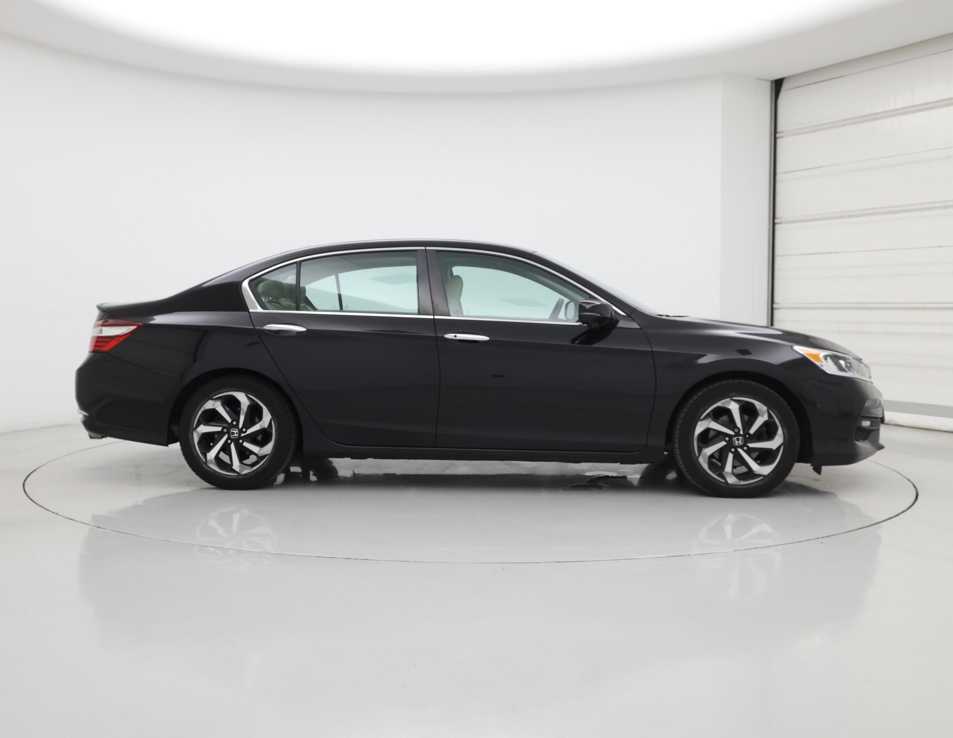Thumbnail: 2017 Honda Accord - 7