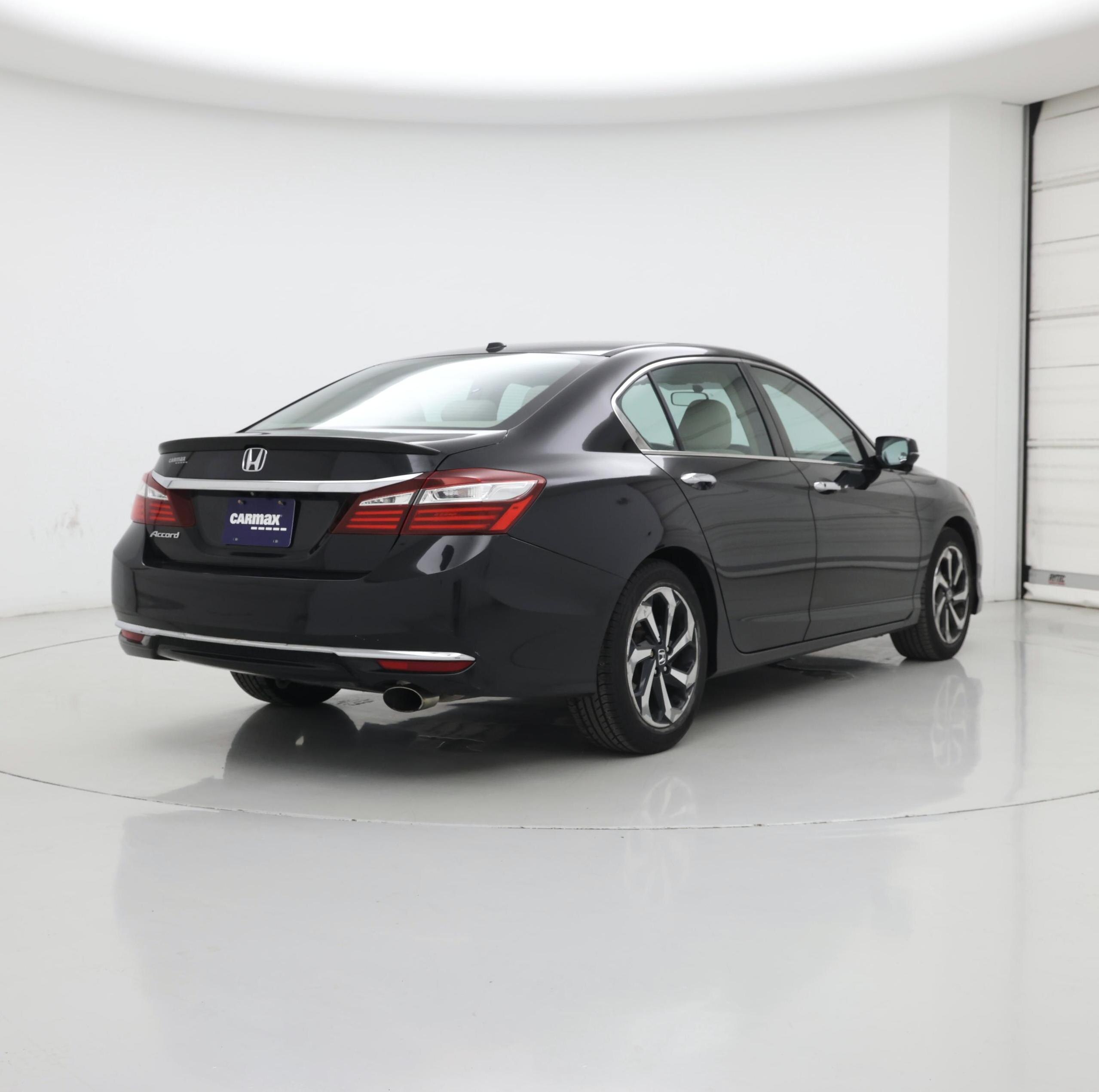 Thumbnail: 2017 Honda Accord - 8