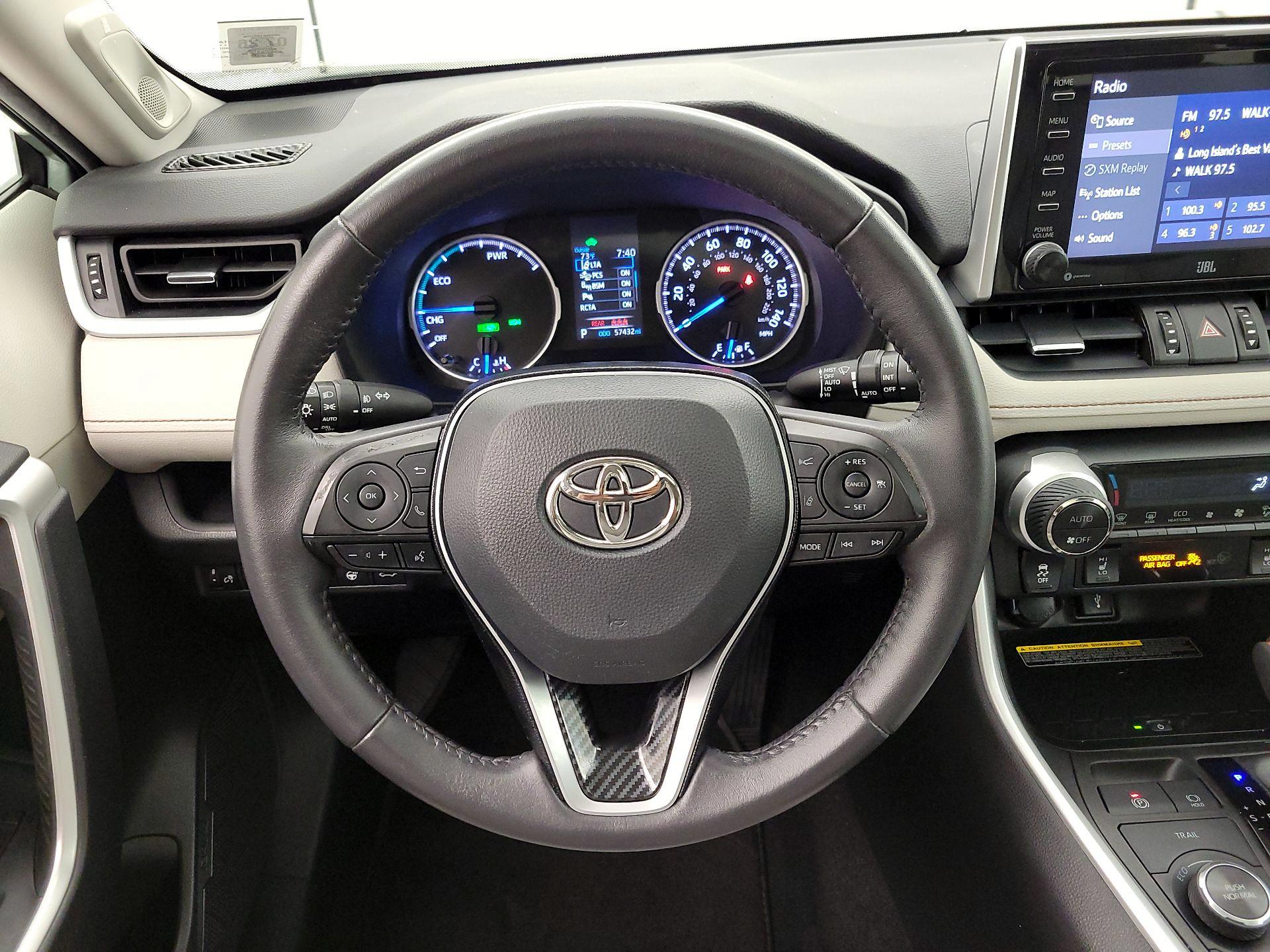 Thumbnail: 2021 Toyota RAV4 - 10