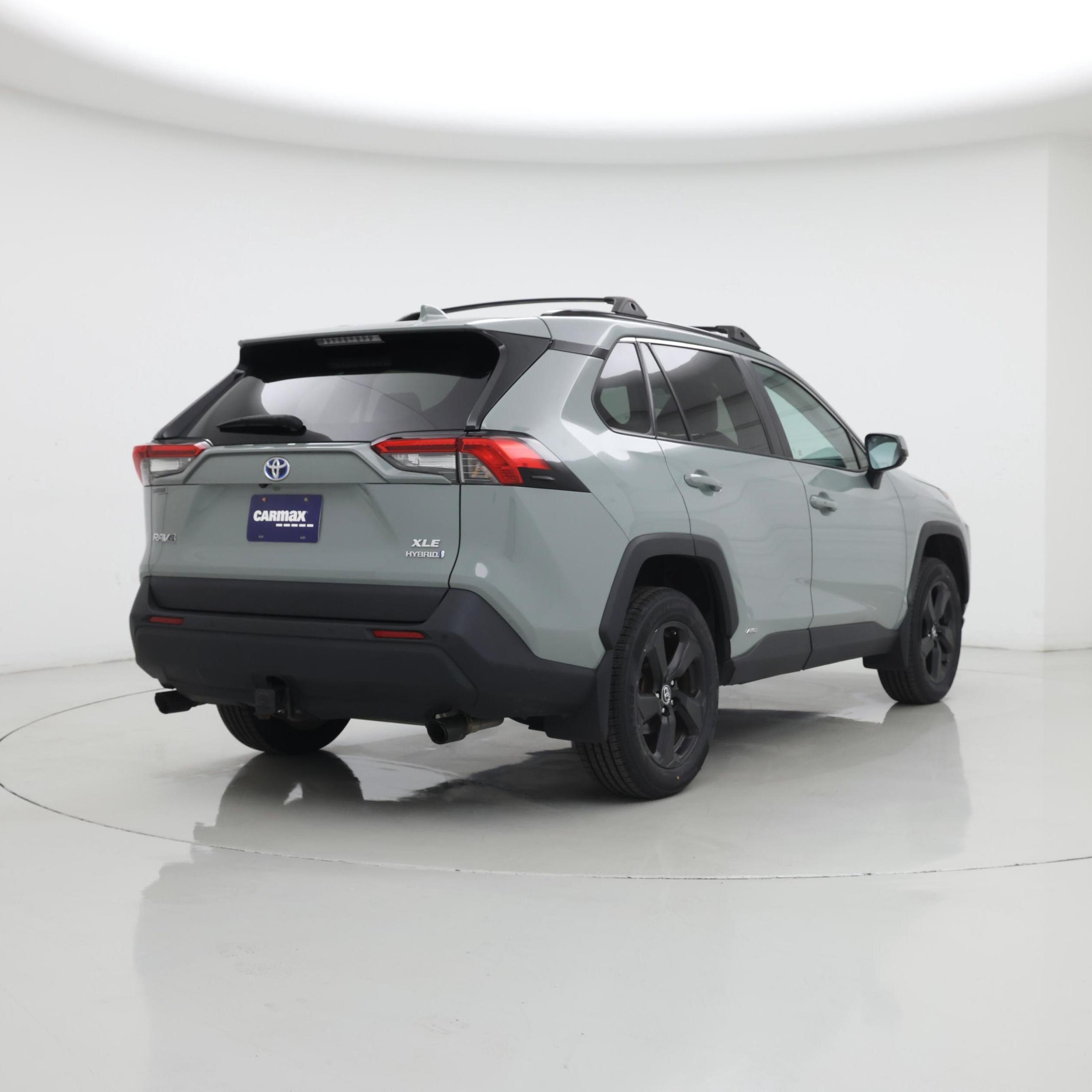 Thumbnail: 2021 Toyota RAV4 - 8