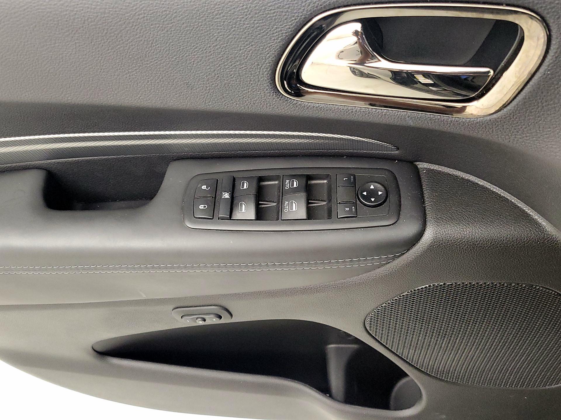 Thumbnail: 2019 Dodge Durango - 12