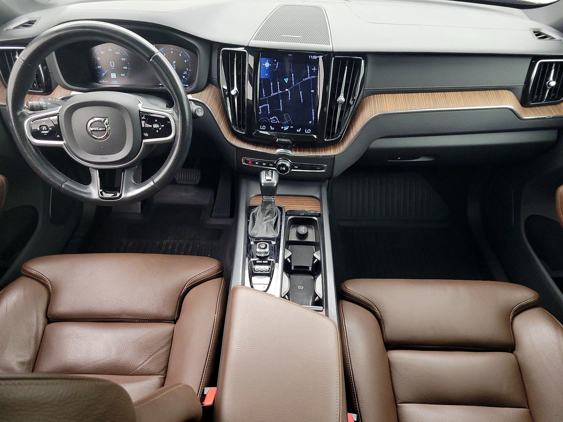 Thumbnail: 2019 Volvo XC60 - 9