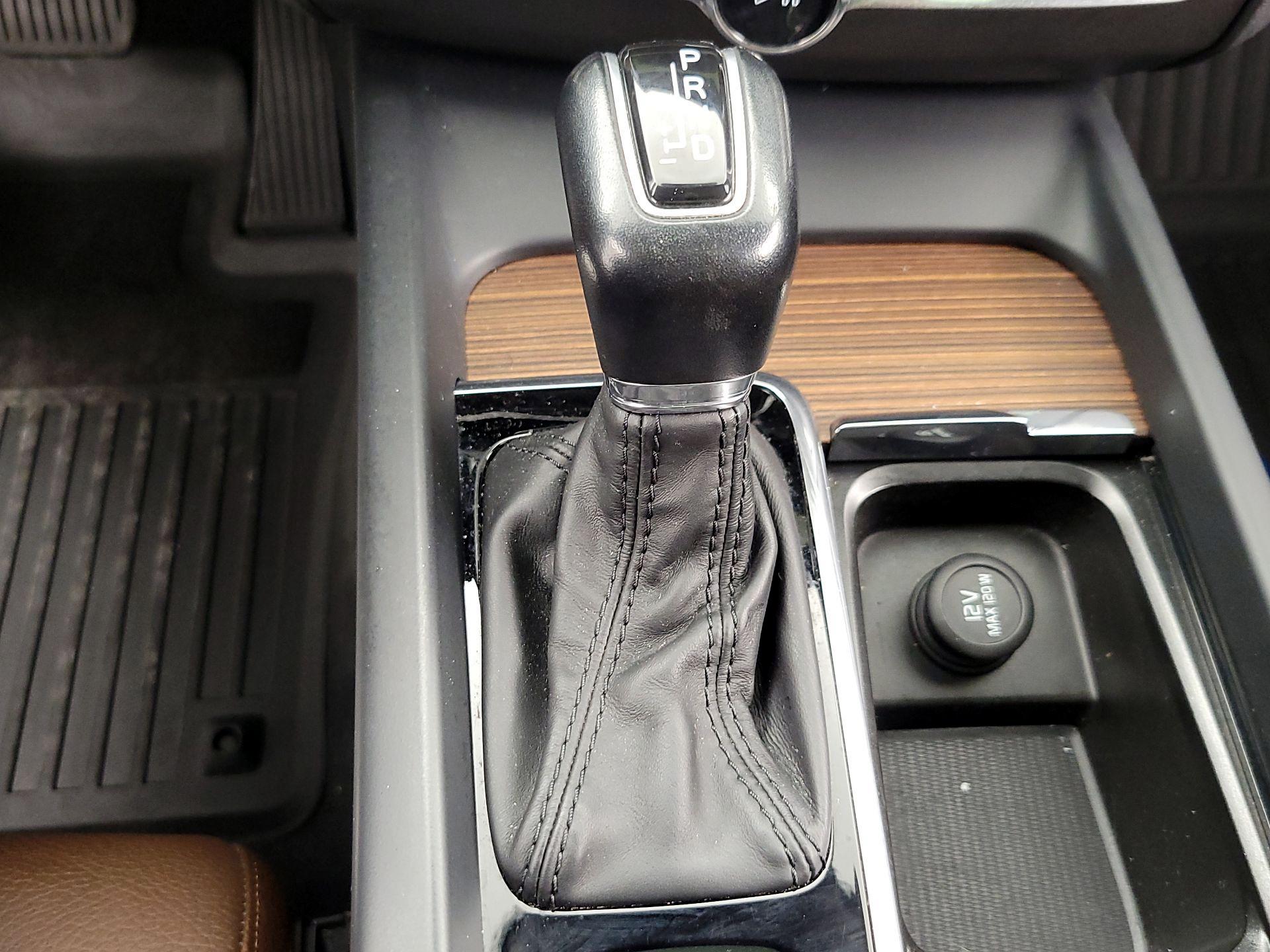Thumbnail: 2019 Volvo XC60 - 18