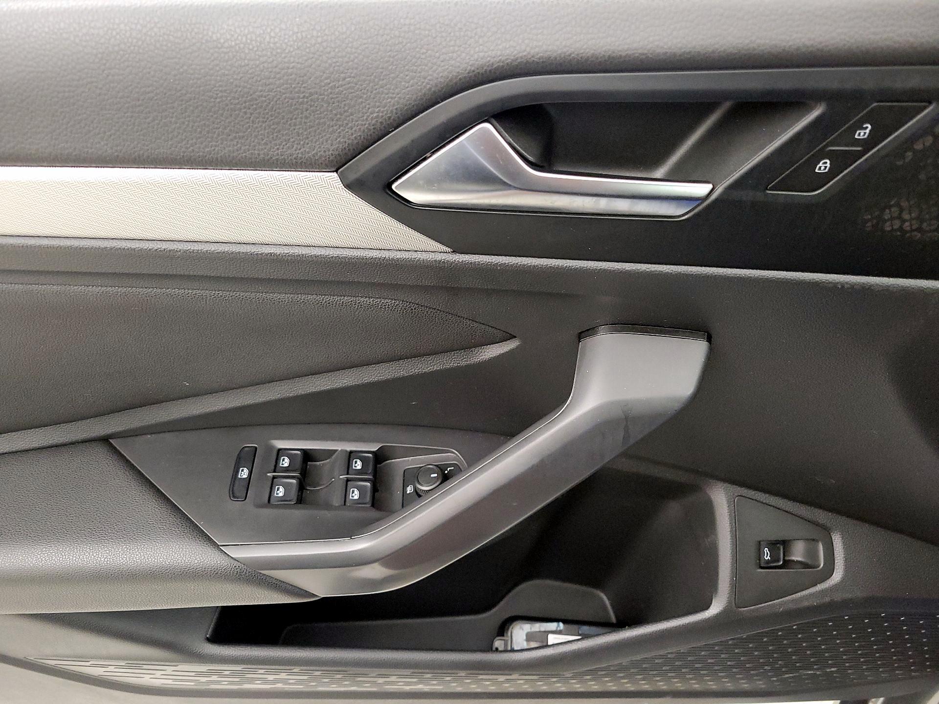 Thumbnail: 2020 Volkswagen Jetta - 12