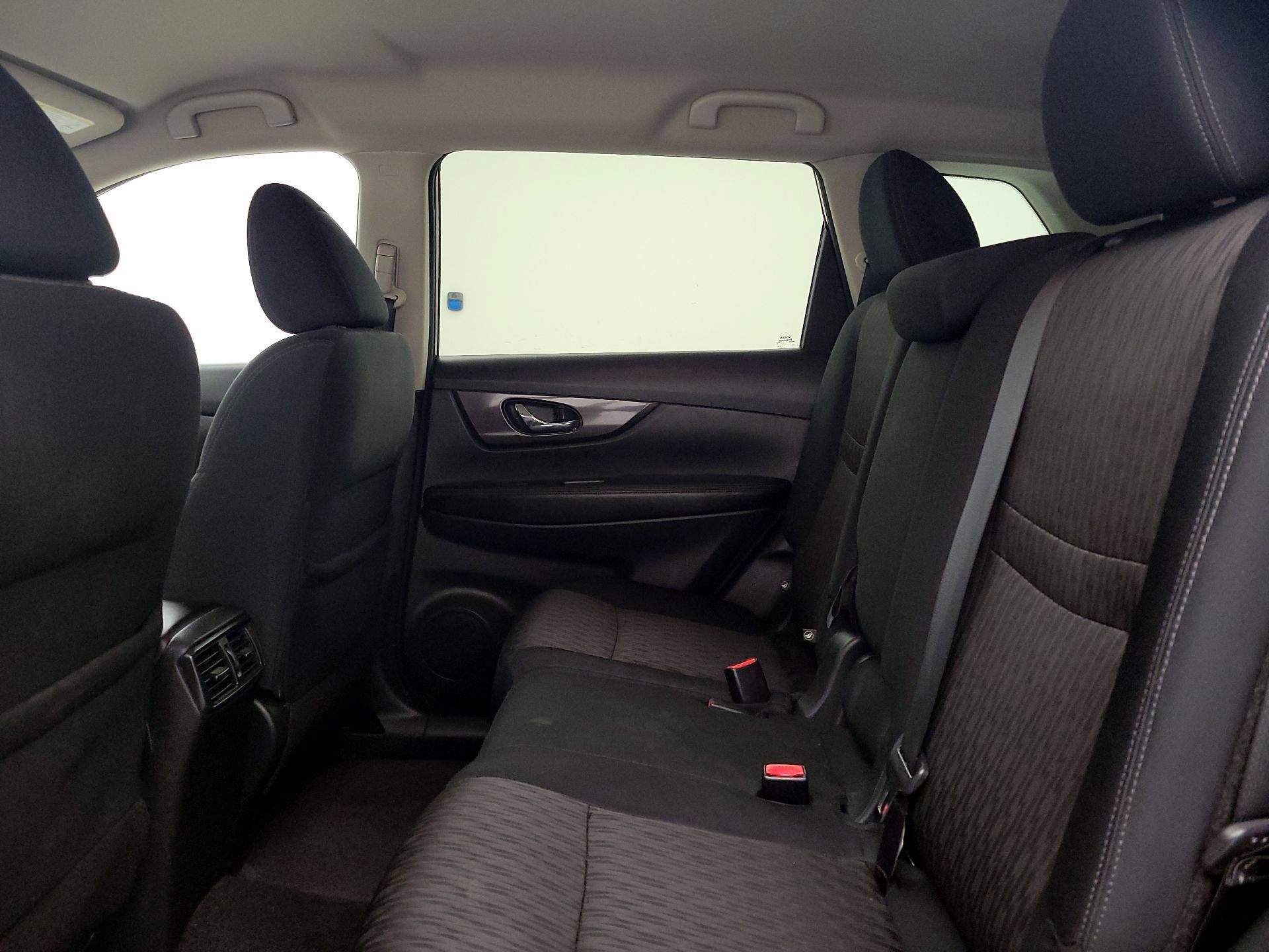 Thumbnail: 2019 Nissan Rogue - 19