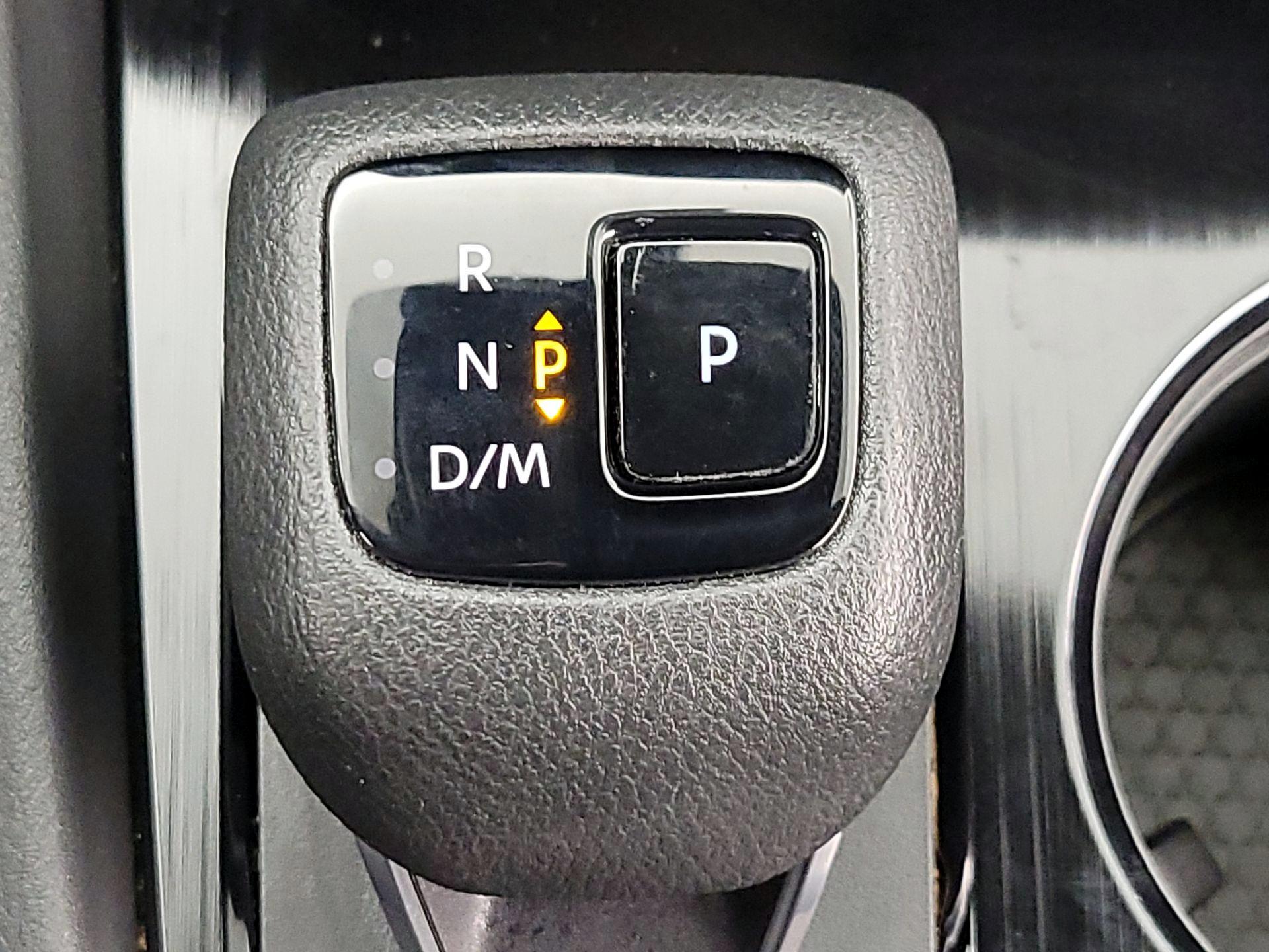 Thumbnail: 2021 Nissan Rogue - 17