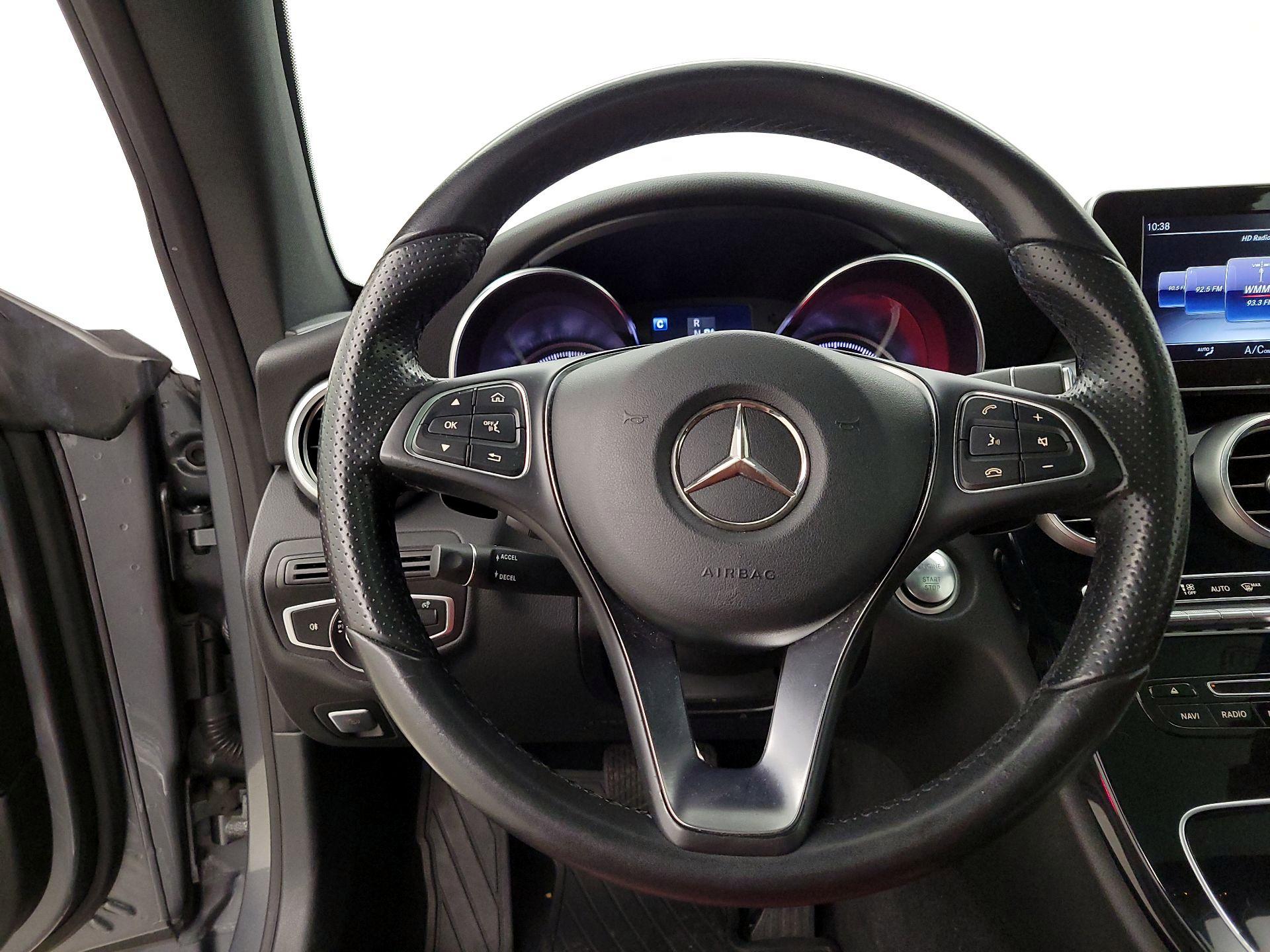 Thumbnail: 2017 Mercedes-Benz C-Class - 10