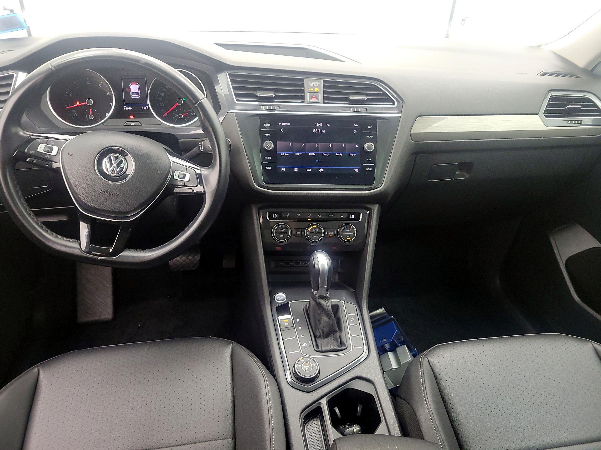 Thumbnail: 2019 Volkswagen Tiguan - 9