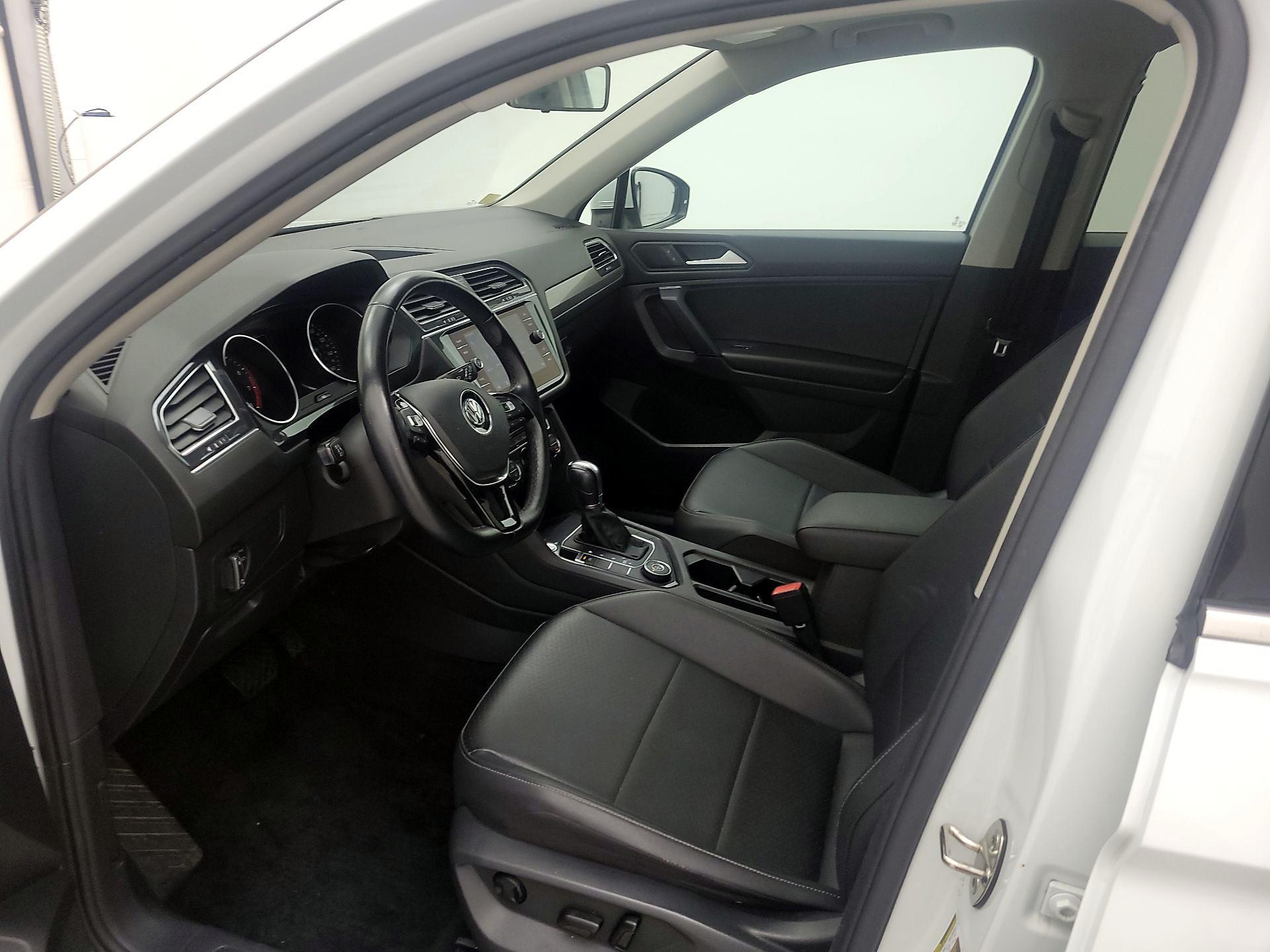 Thumbnail: 2019 Volkswagen Tiguan - 11