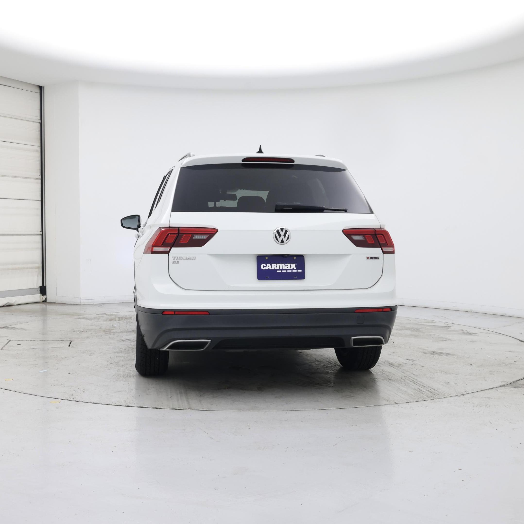 Thumbnail: 2019 Volkswagen Tiguan - 6