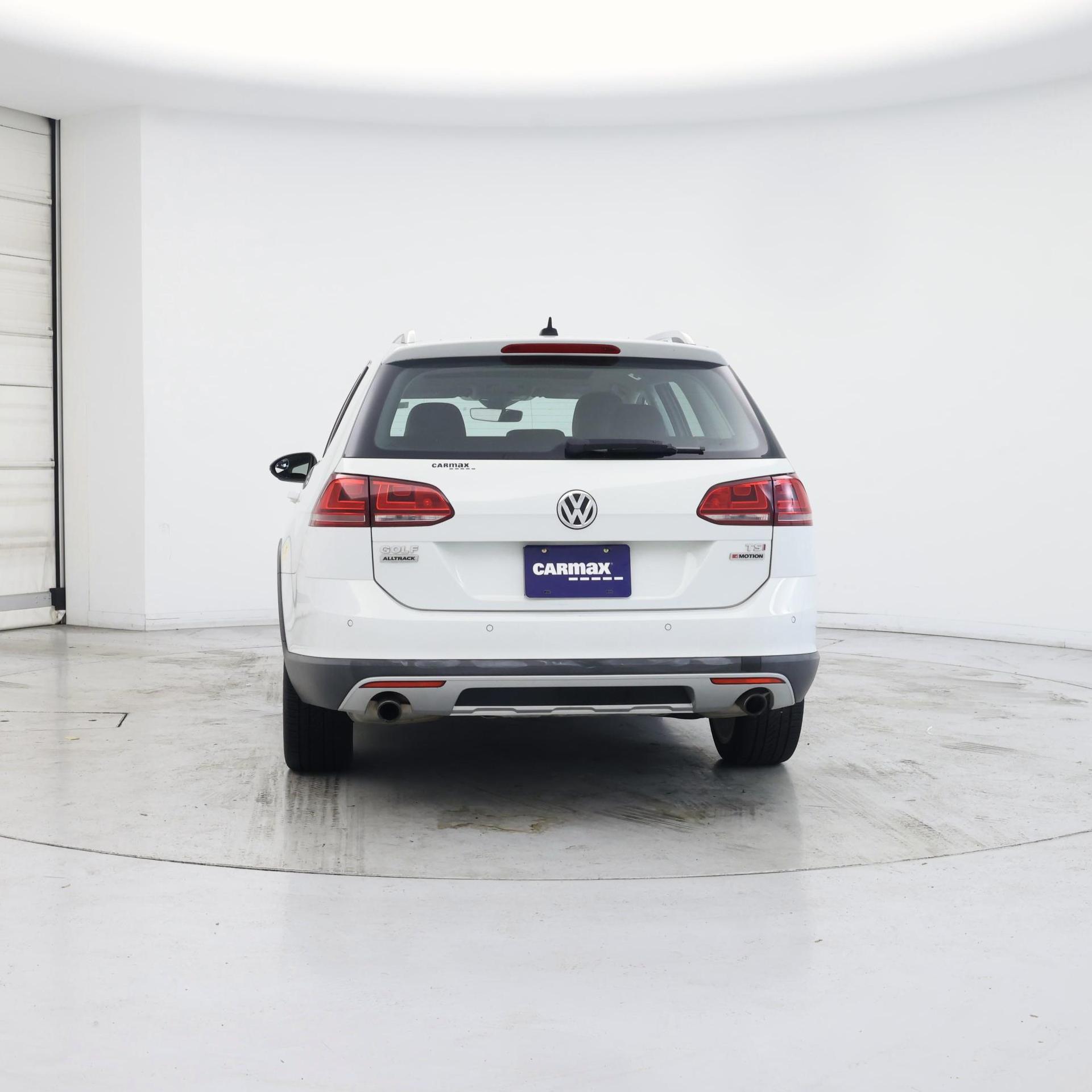 Thumbnail: 2017 Volkswagen Golf - 6