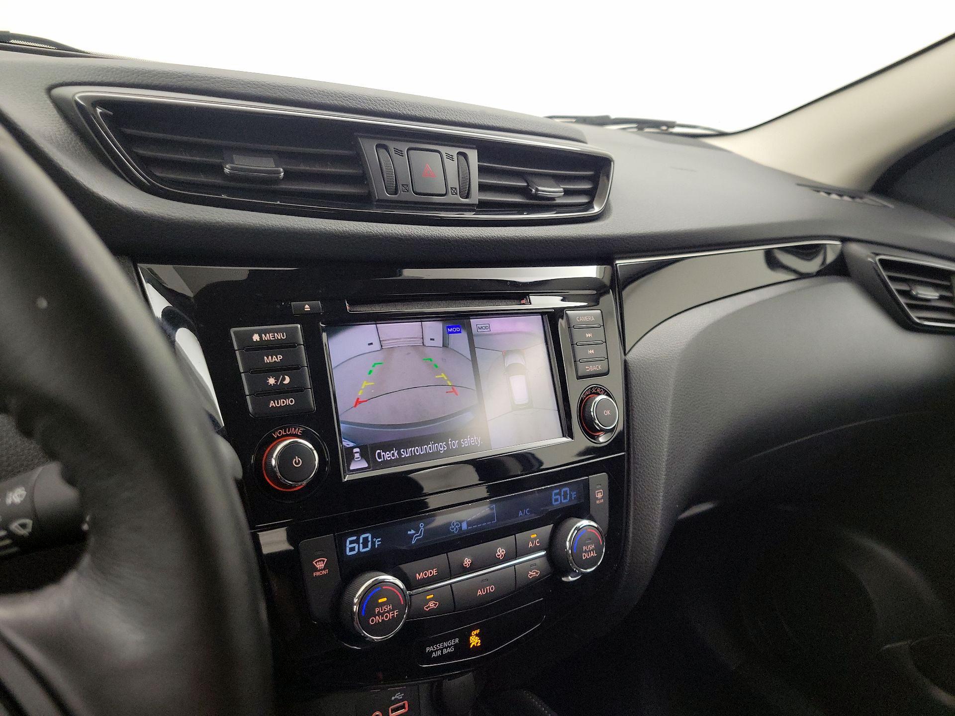 Thumbnail: 2019 Nissan Rogue Sport - 15