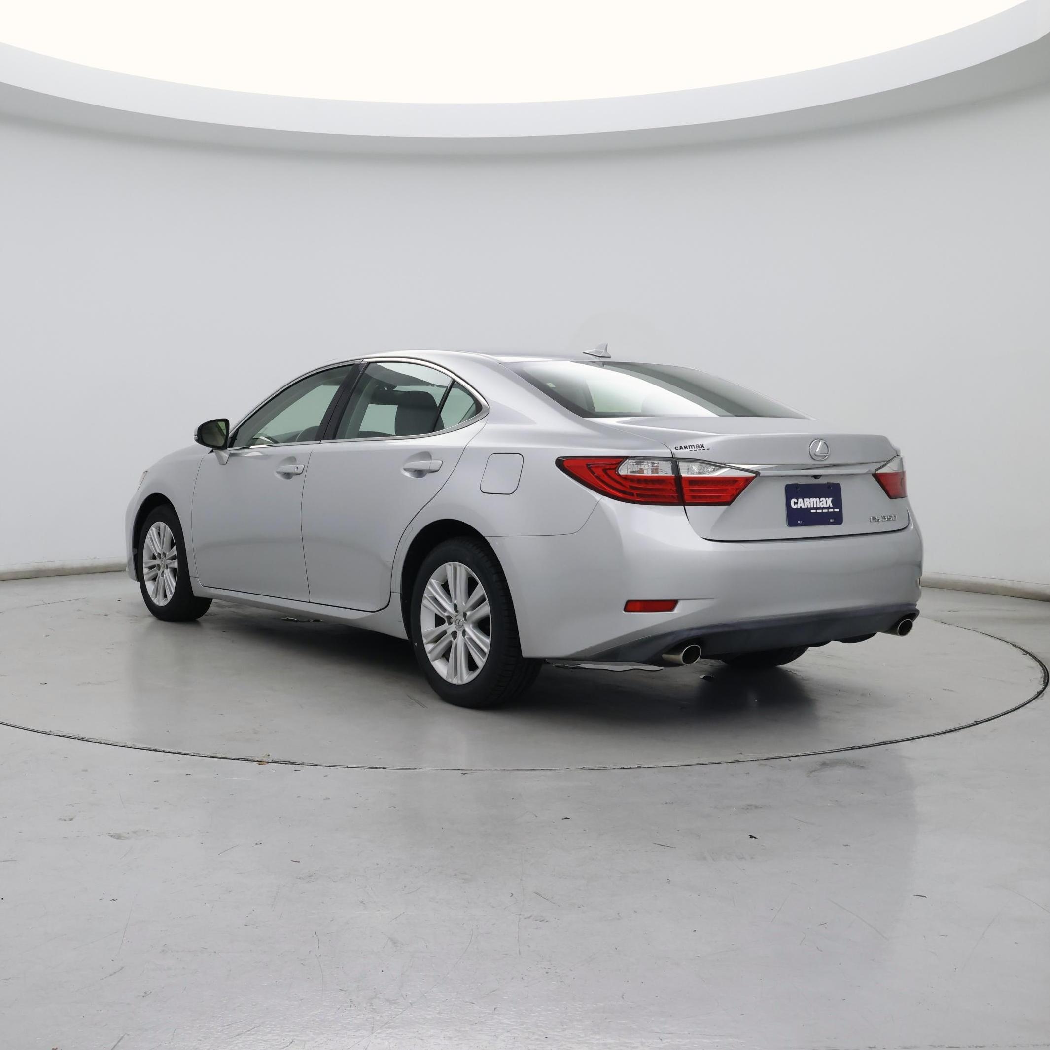 Thumbnail: 2013 Lexus ES - 2