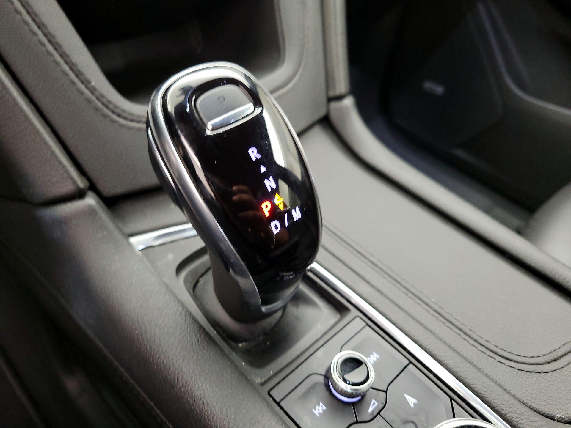 Thumbnail: 2023 Cadillac XT6 - 18
