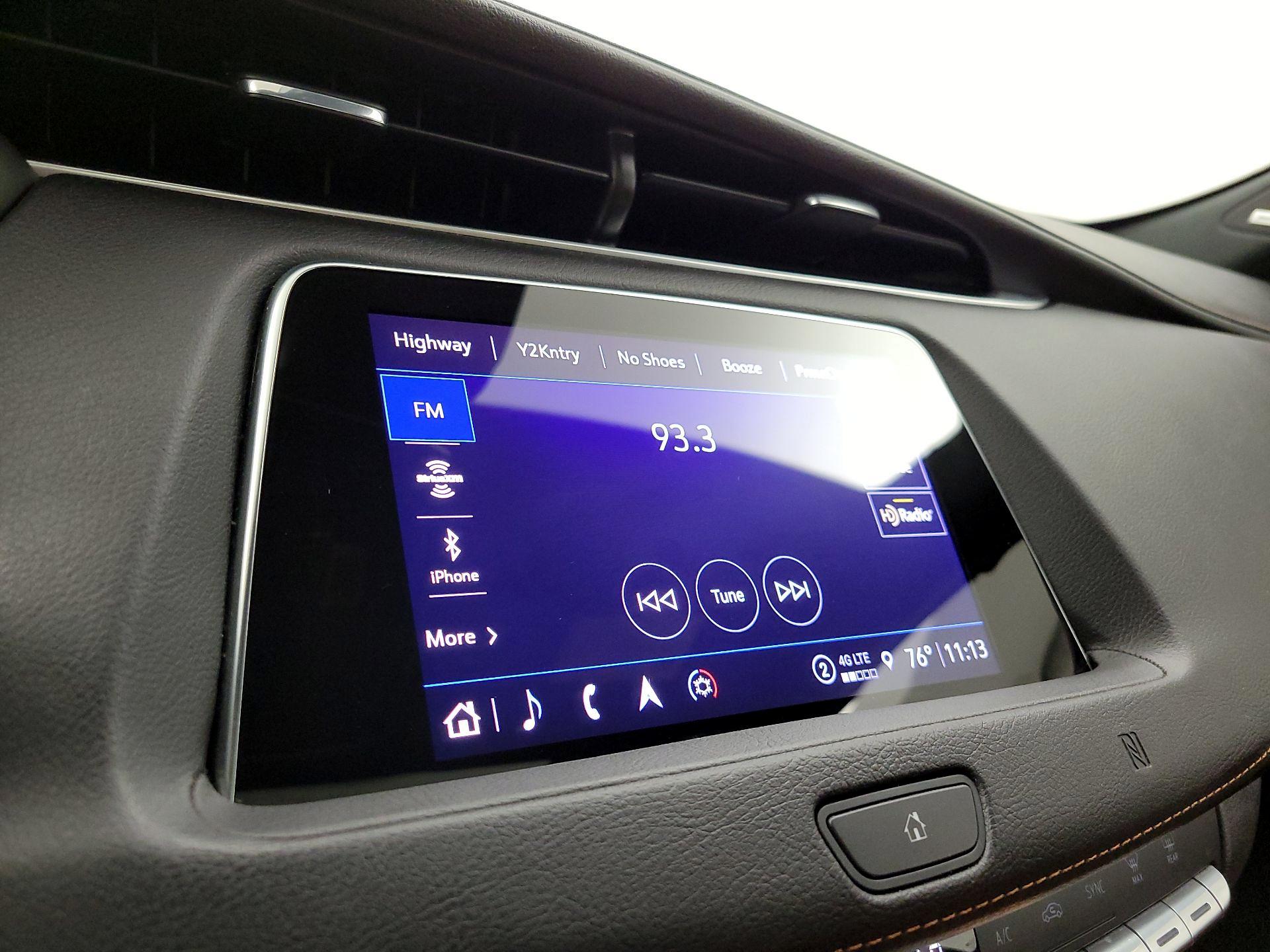 Thumbnail: 2021 Cadillac XT4 - 16