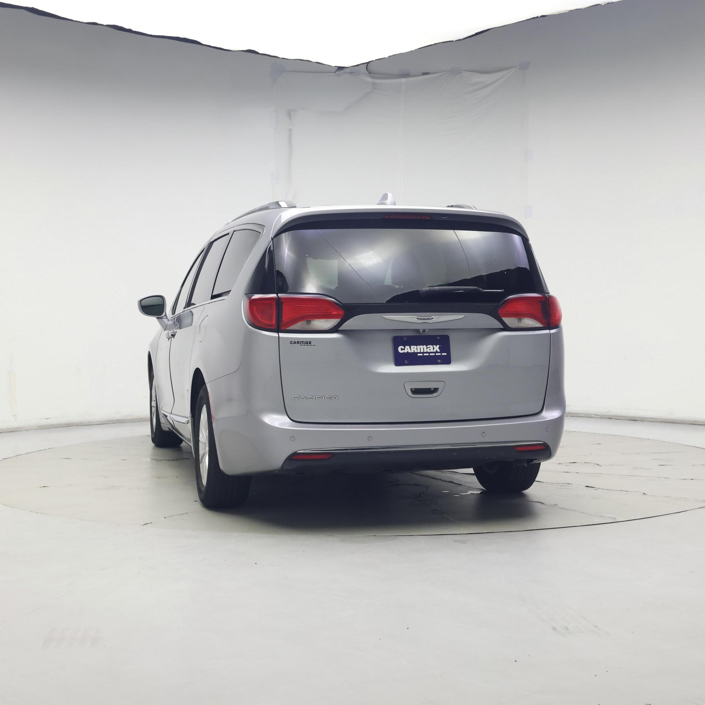 Thumbnail: 2019 Chrysler Pacifica - 6