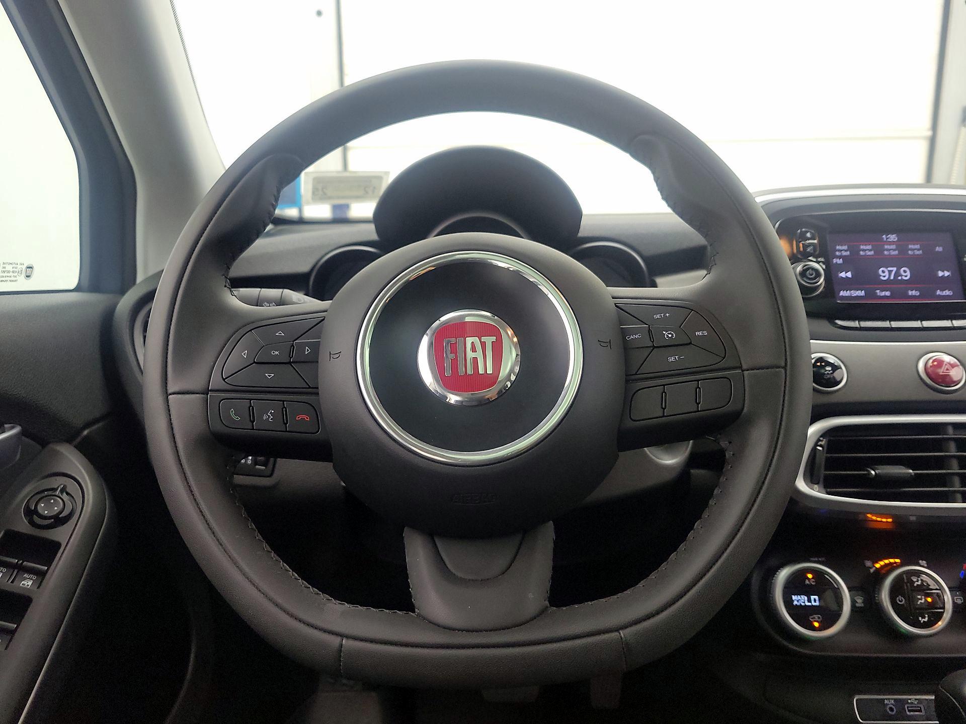 Thumbnail: 2017 Fiat 500X - 10