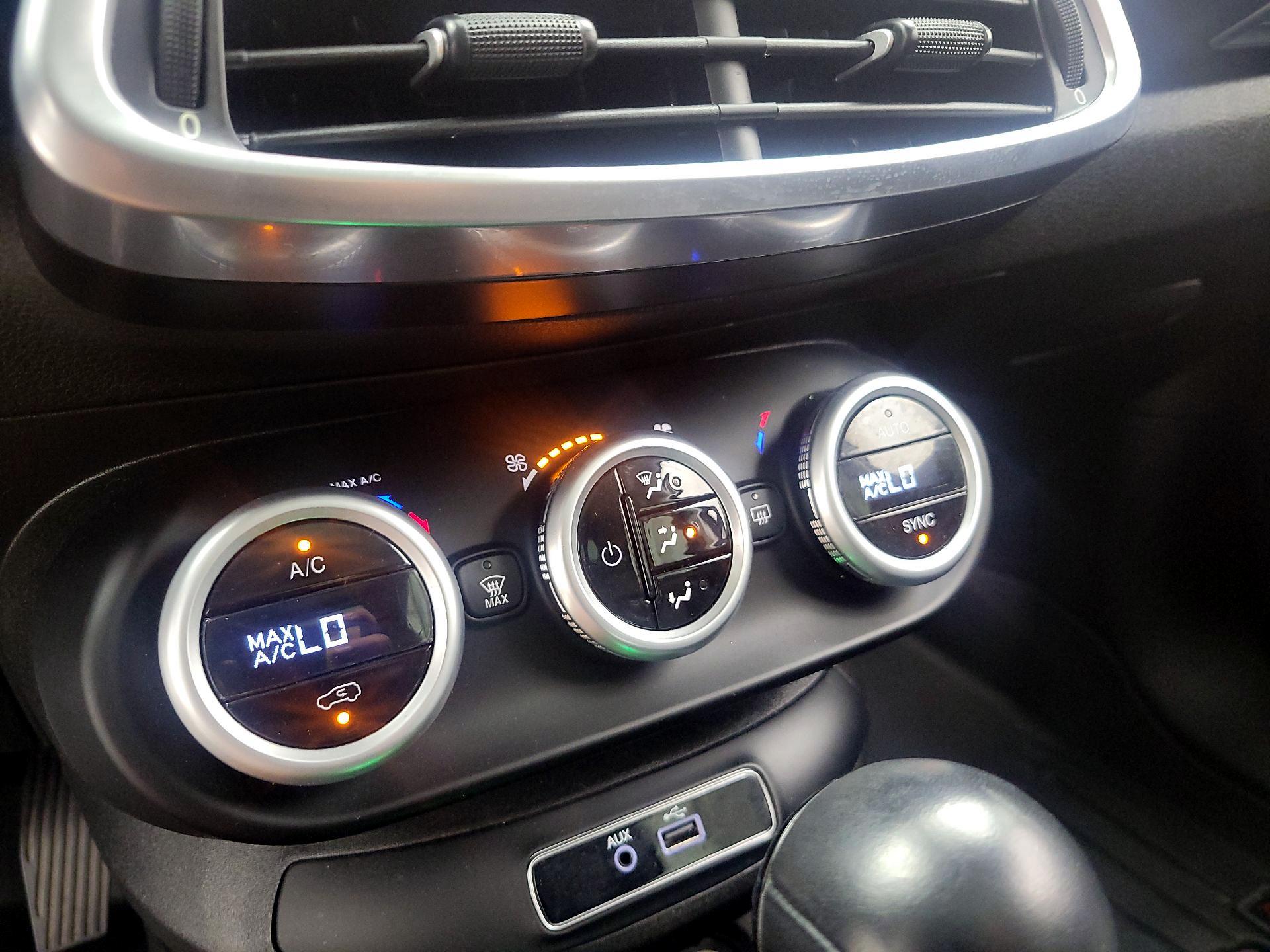 Thumbnail: 2017 Fiat 500X - 15