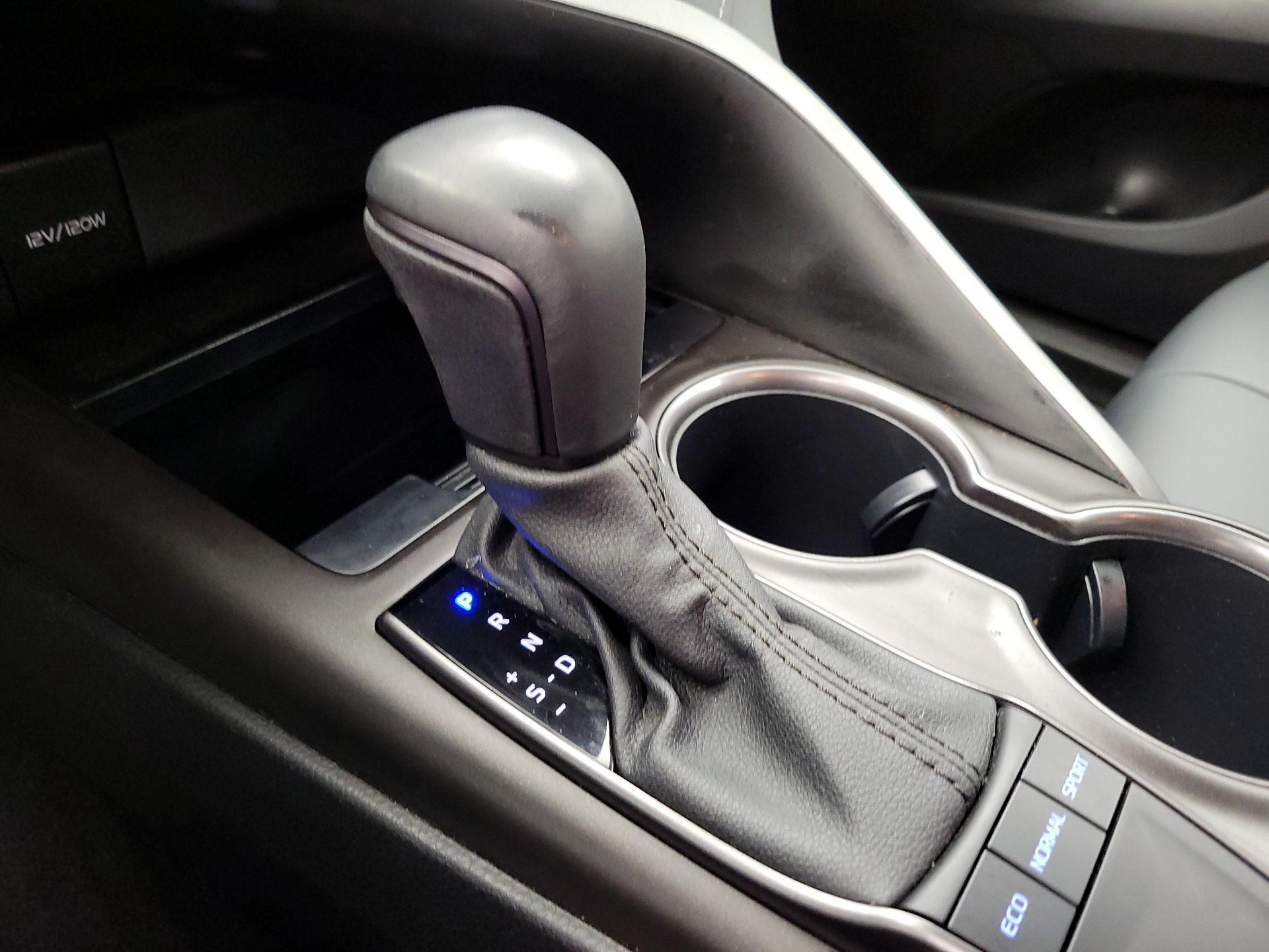 Thumbnail: 2024 Toyota Camry - 17