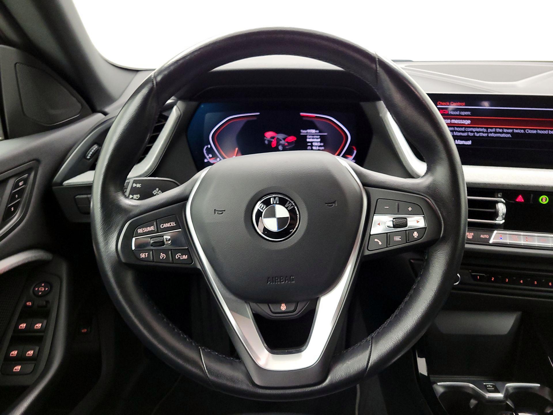 Thumbnail: 2022 BMW 2 Series - 10