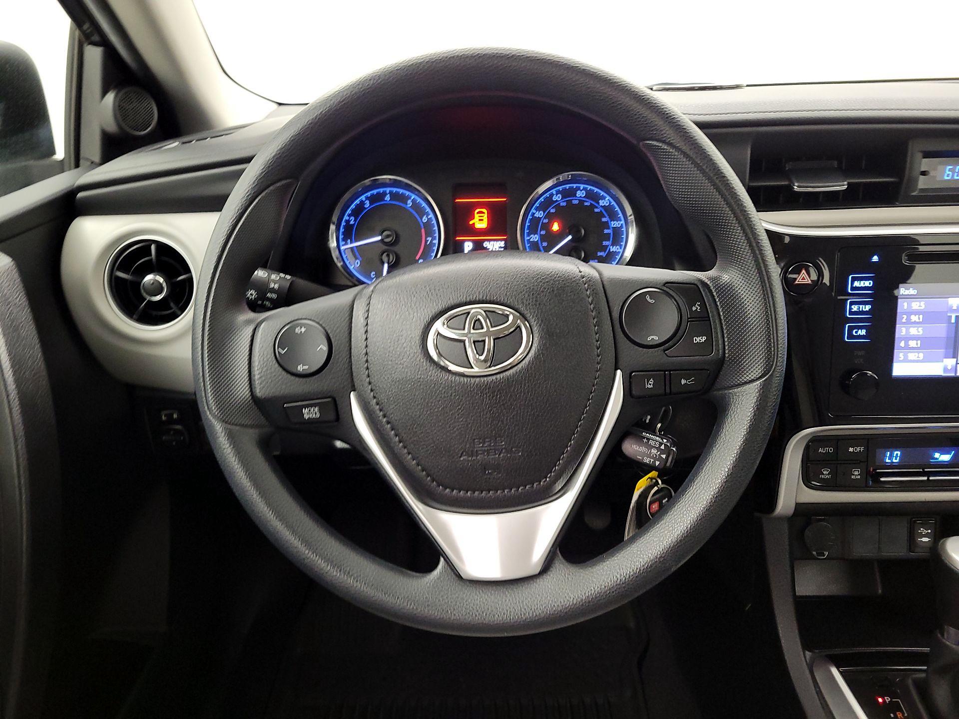 Thumbnail: 2019 Toyota Corolla - 10