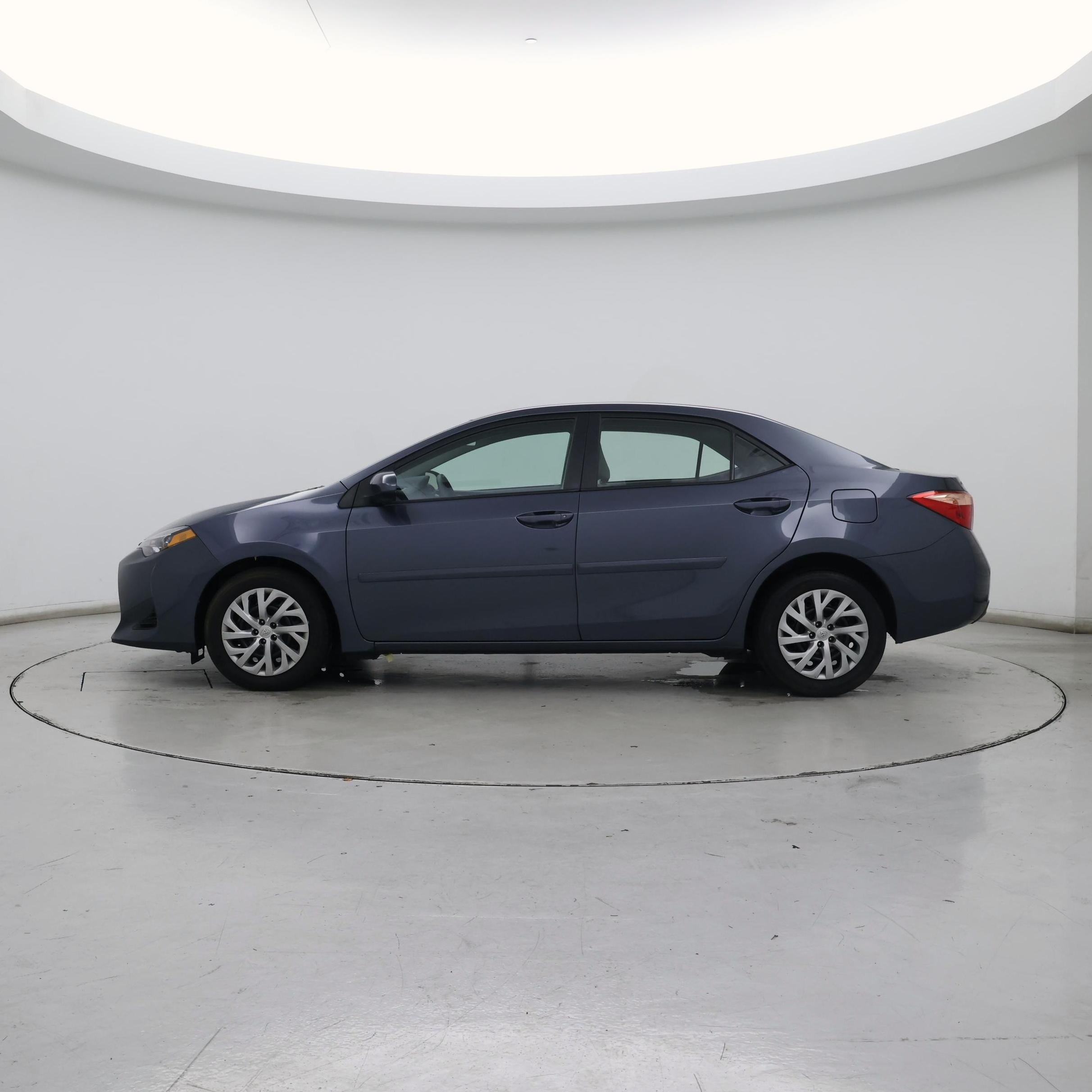 Thumbnail: 2019 Toyota Corolla - 3