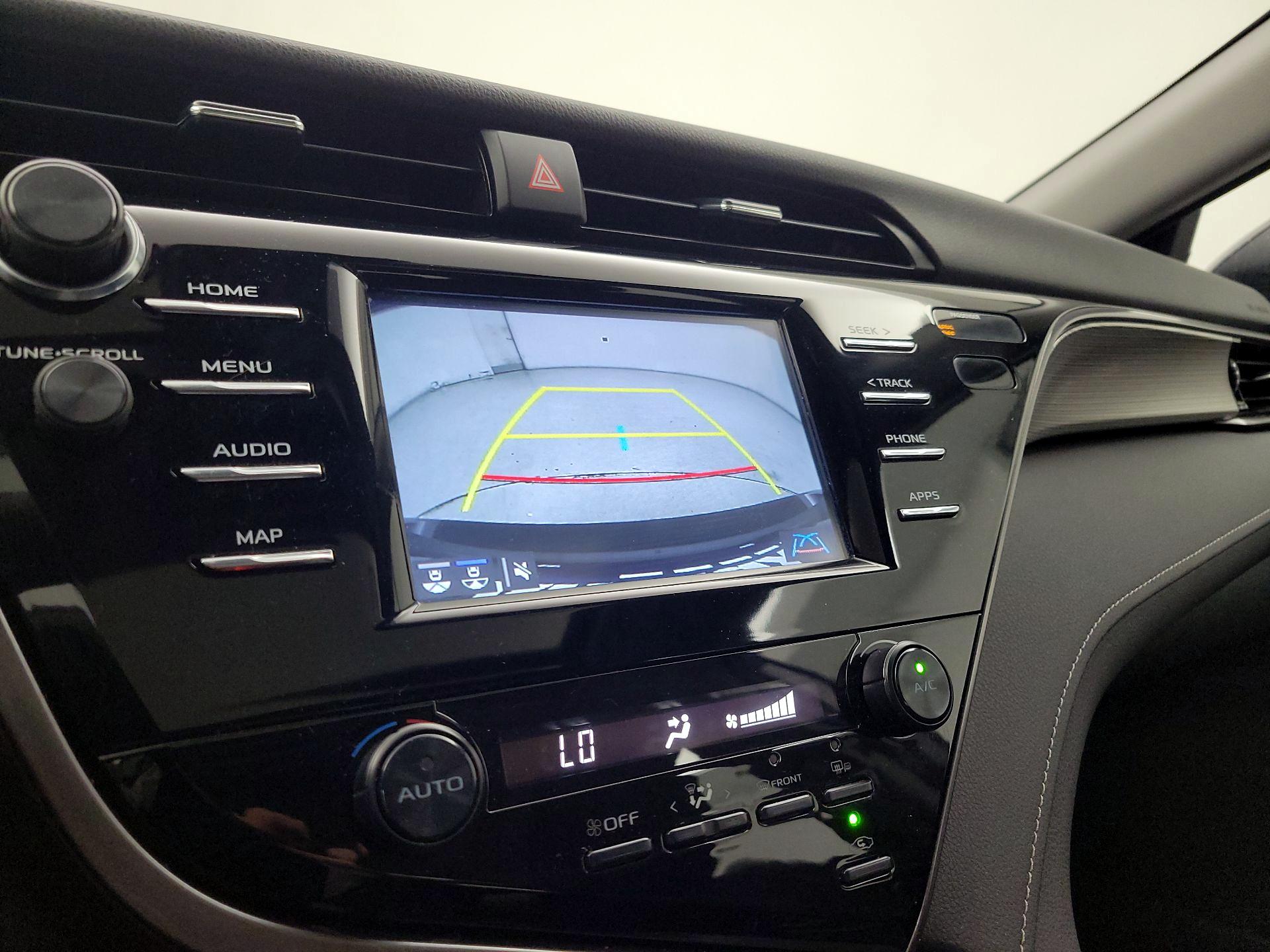 Thumbnail: 2019 Toyota Camry - 14