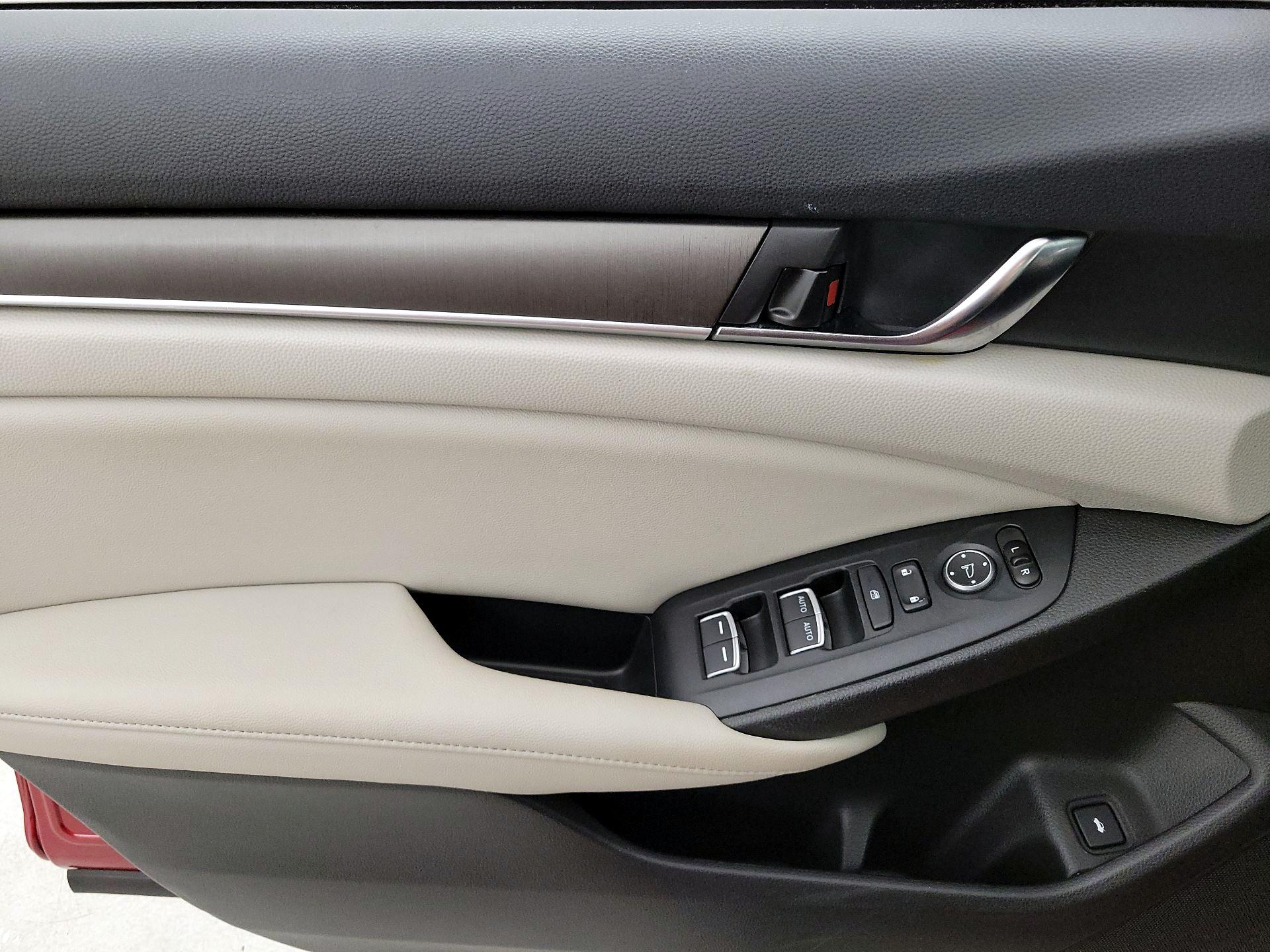 Thumbnail: 2020 Honda Accord - 12