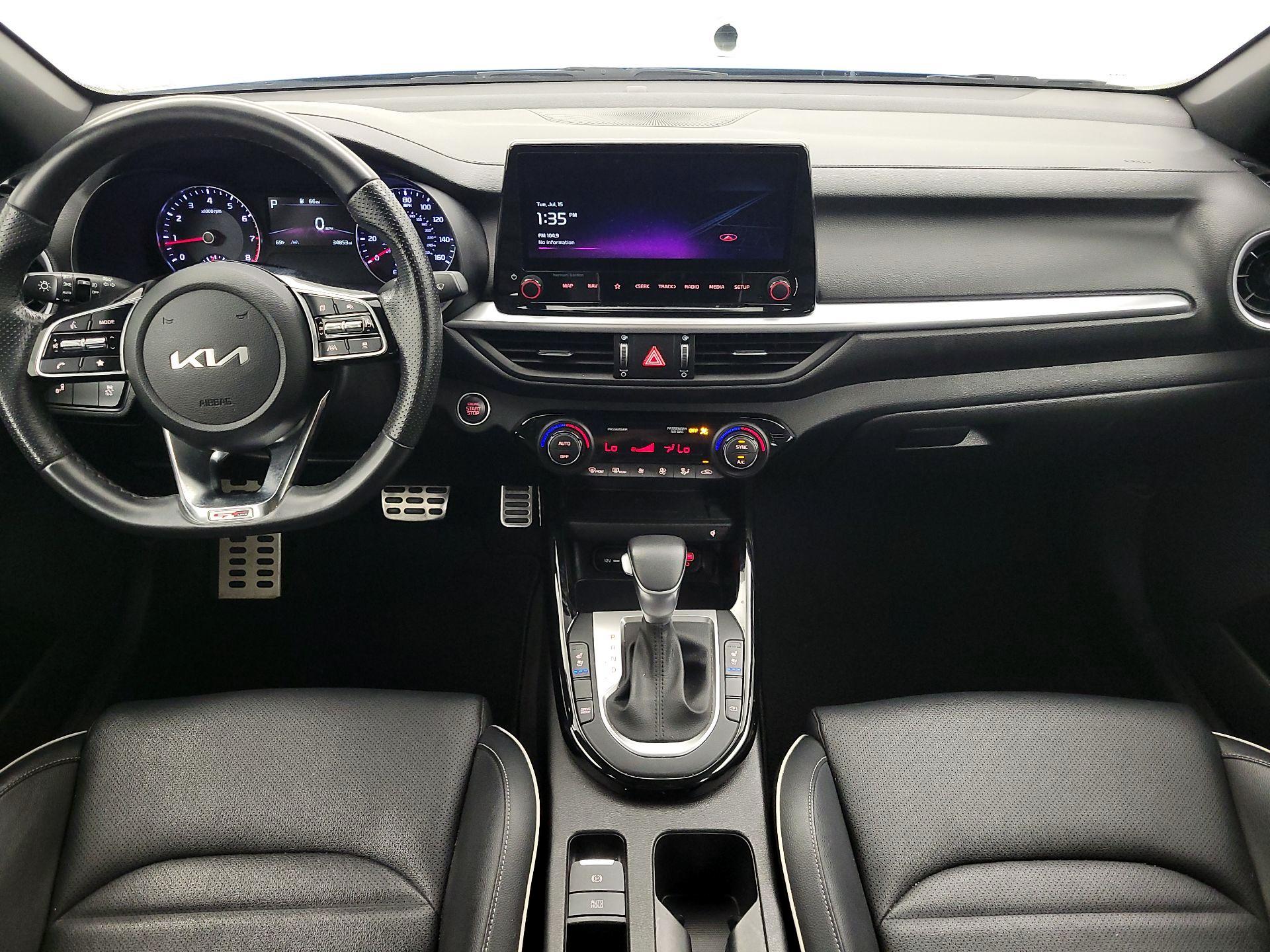 Thumbnail: 2023 Kia Forte - 9
