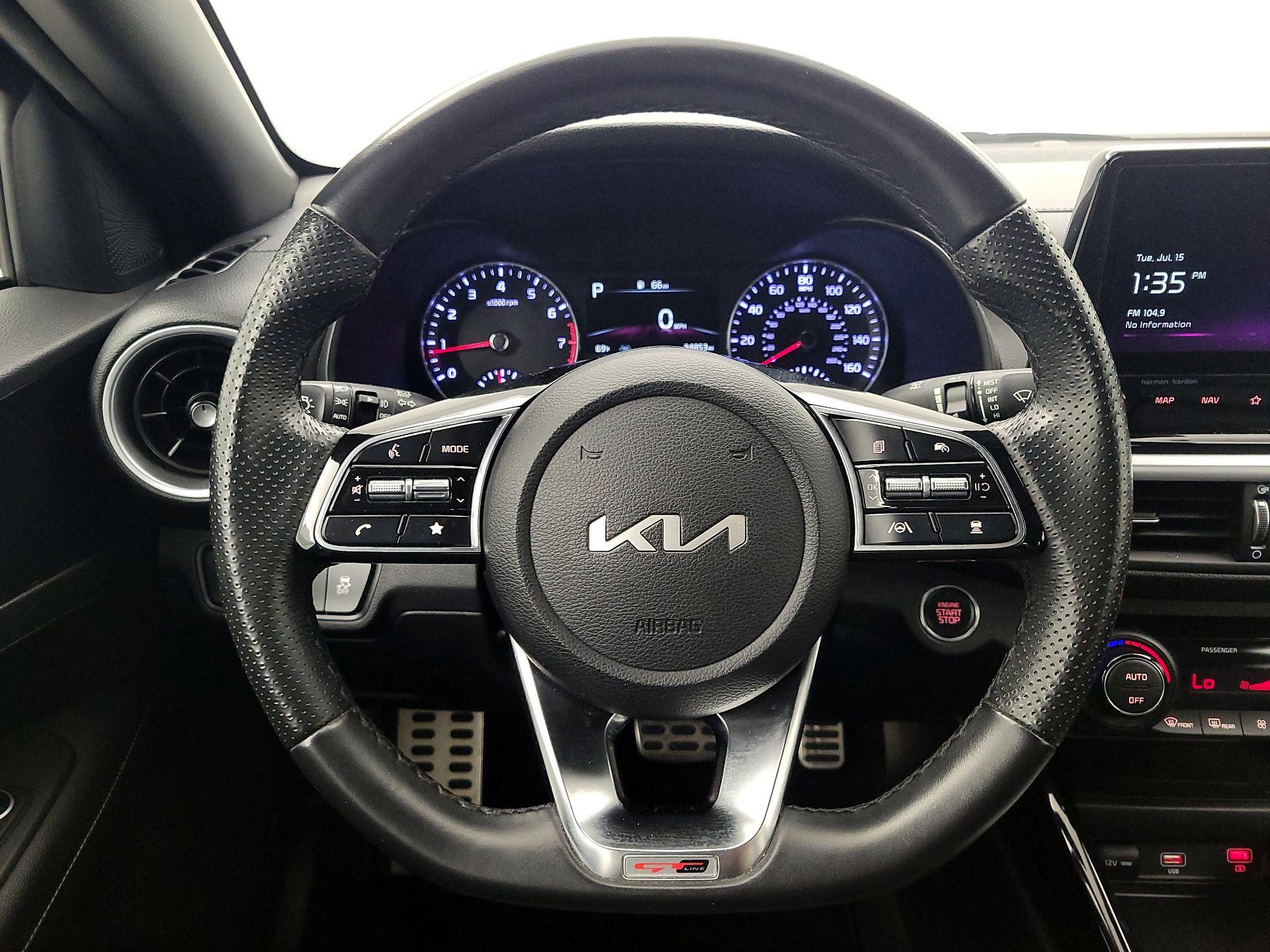 Thumbnail: 2023 Kia Forte - 10