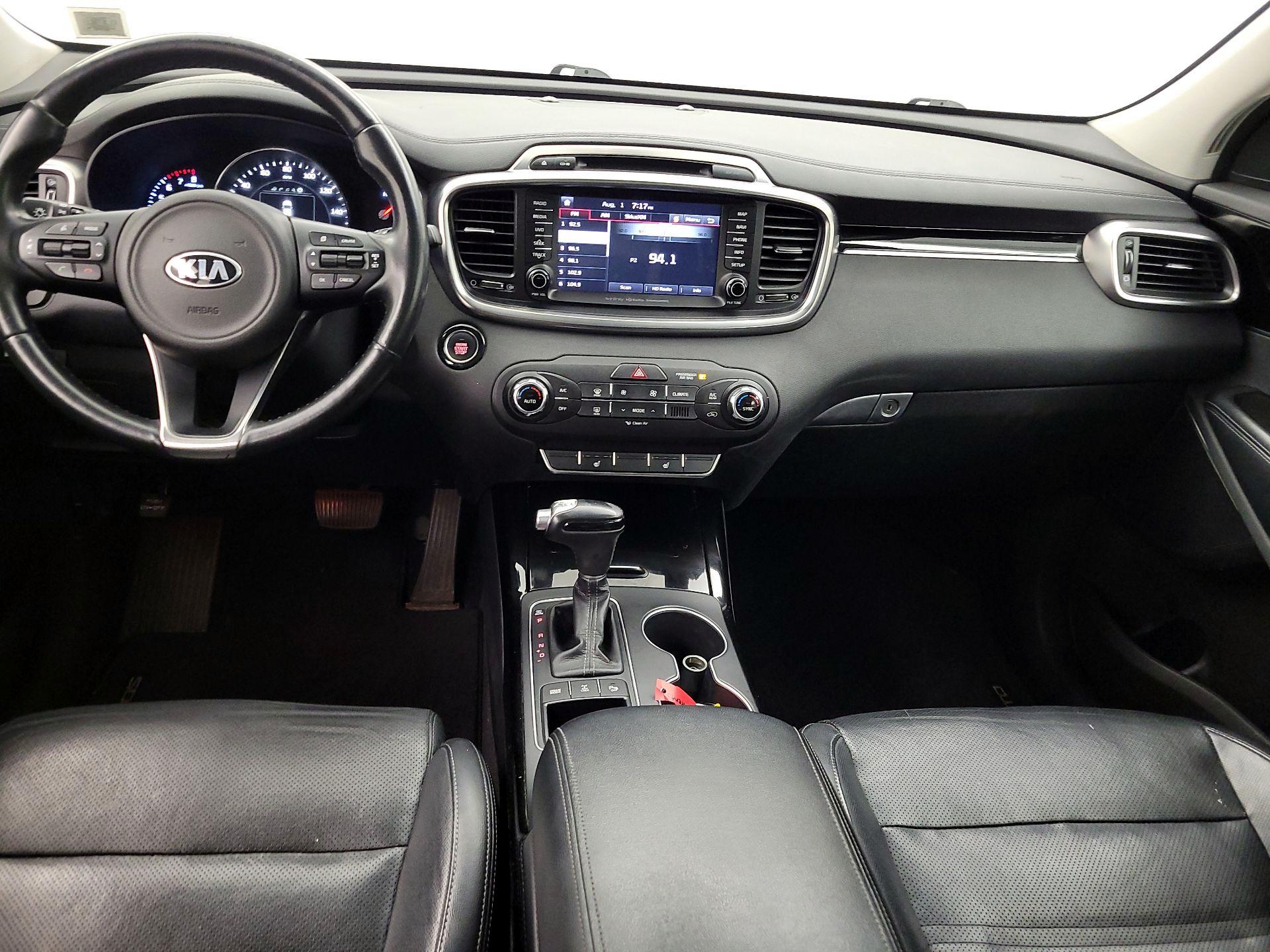 Thumbnail: 2018 Kia Sorento - 9