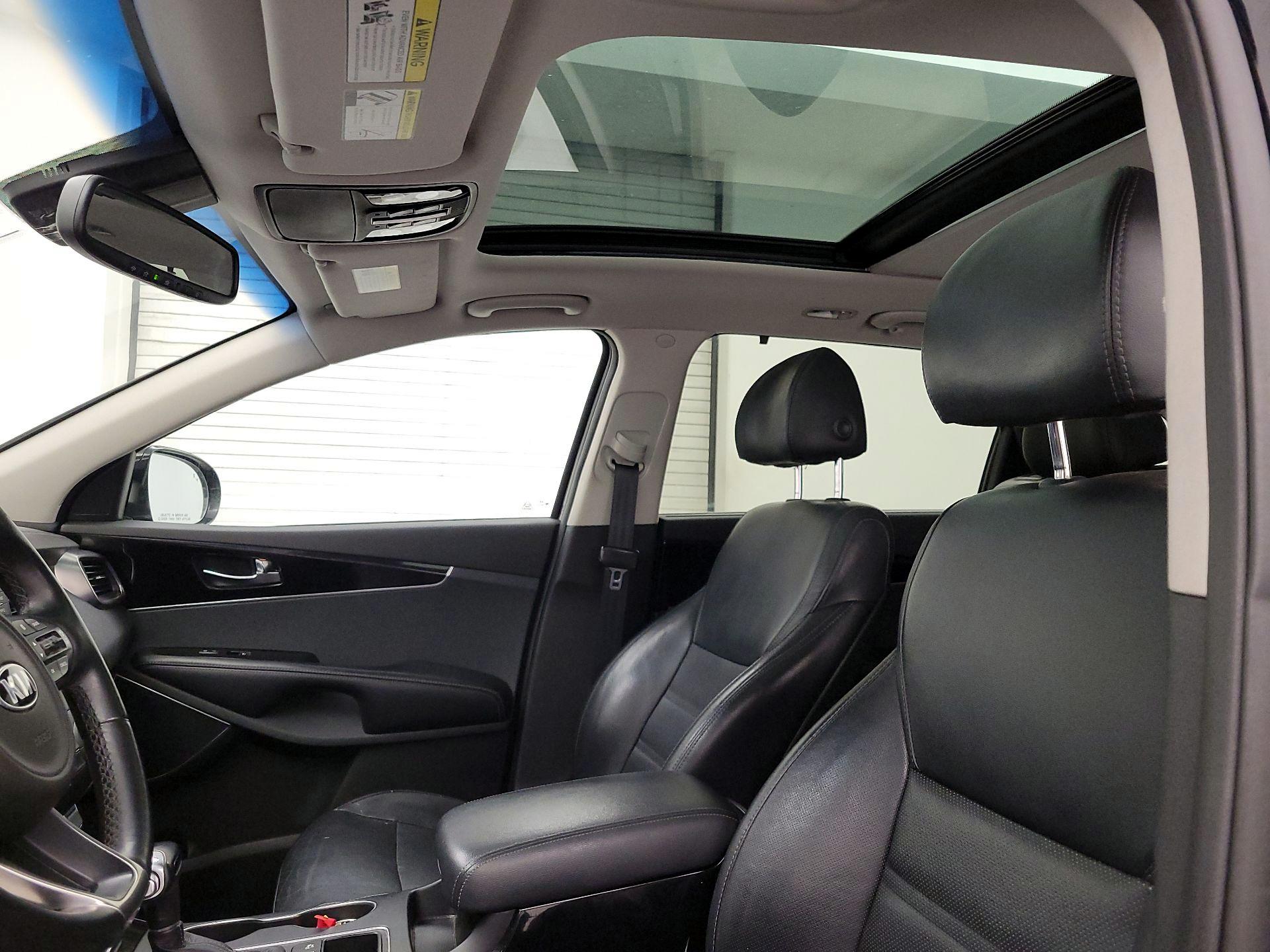 Thumbnail: 2018 Kia Sorento - 20
