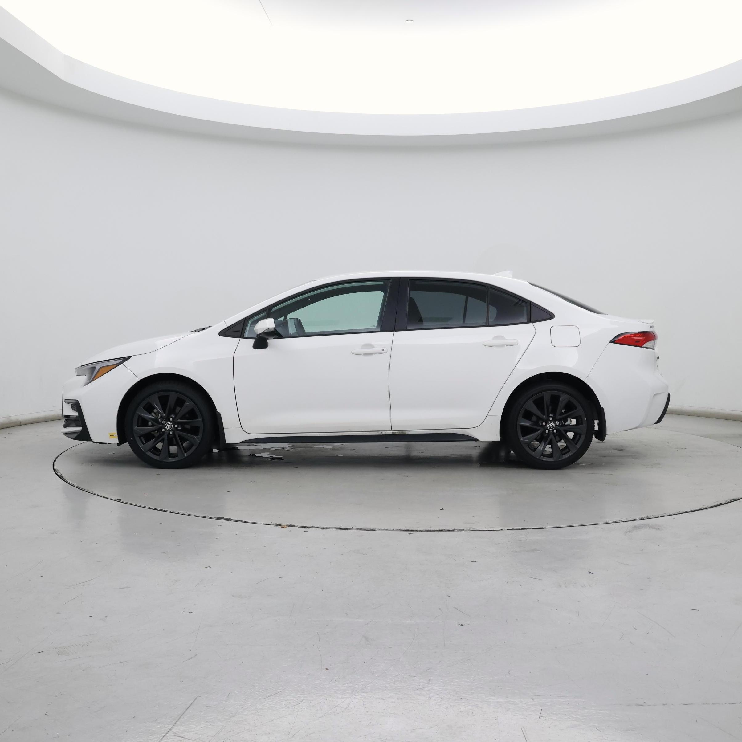 Thumbnail: 2023 Toyota Corolla - 3