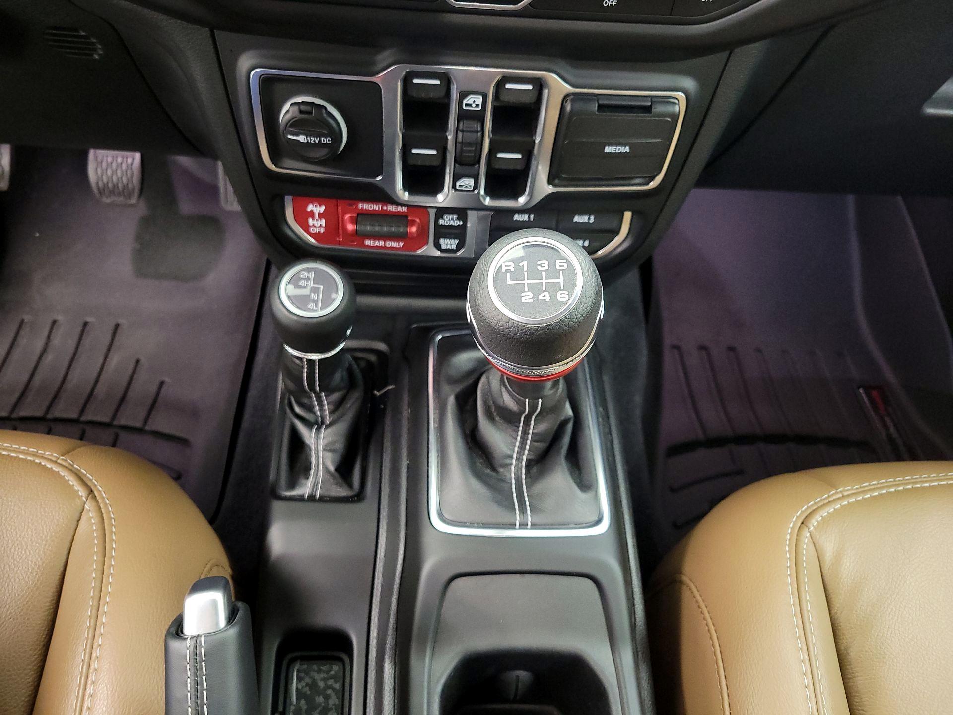 Thumbnail: 2023 Jeep Wrangler - 17