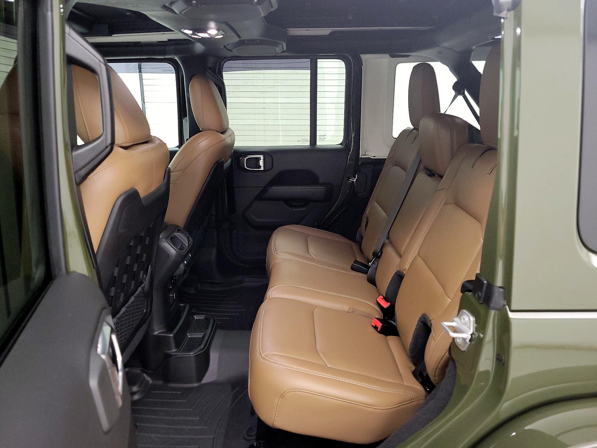 Thumbnail: 2023 Jeep Wrangler - 19