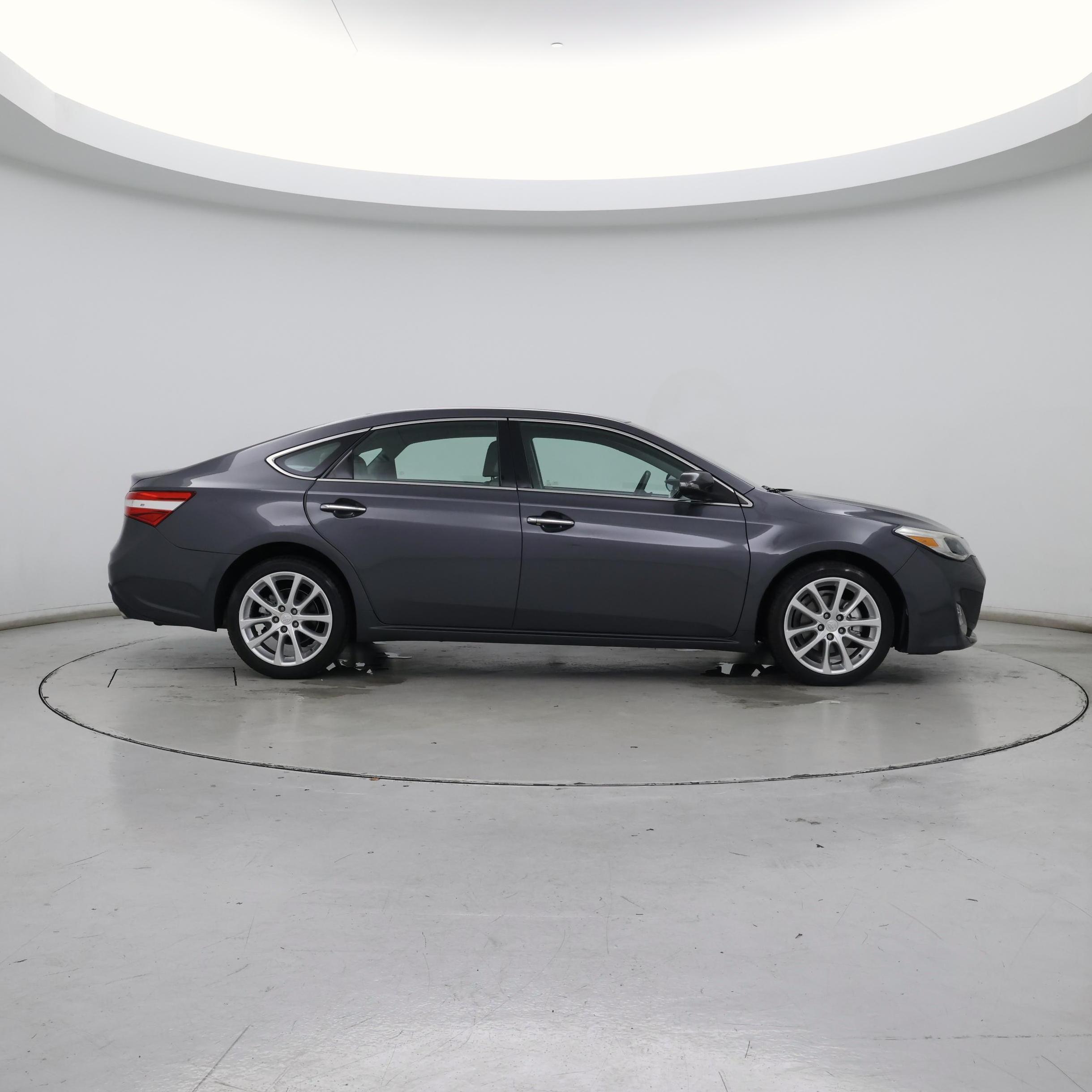 Thumbnail: 2013 Toyota Avalon - 7